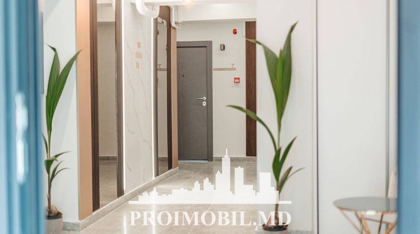 https://images.proimobil.md/LMMfbfabGSp4z_zcIQIUywLLjVibaGzqg1ie5r4j4ZY/watermark:0.75:so:0:30:0.39/resize:fill:1460:816:1/gravity:ce/bG9jYWw6Ly8vZXN0YXRlL2xyLzgyMDgyYmVlLTIzN2YtNGI4MC04ZDAzLWFjNWFlMGZiYzAzOC5qcGVn