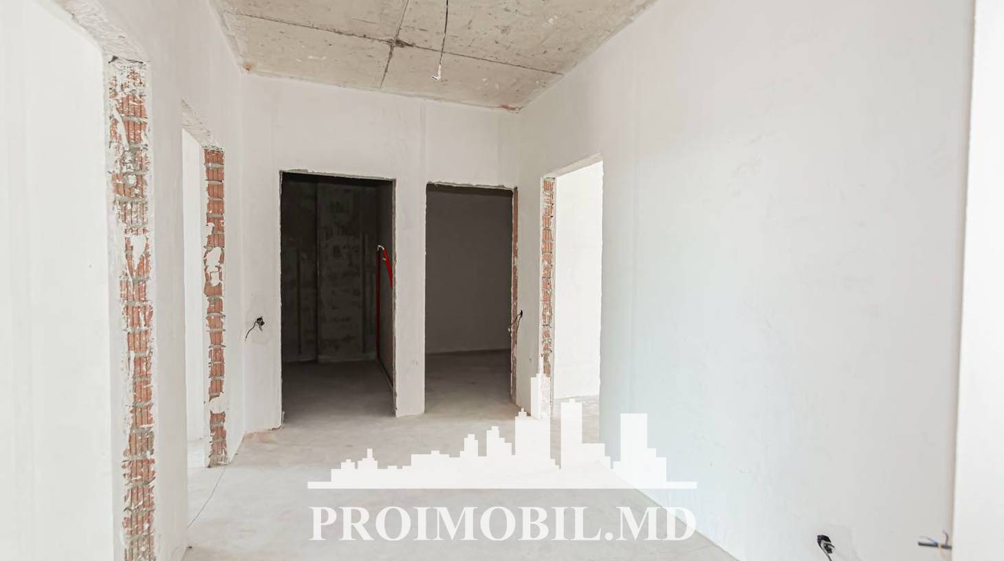 https://images.proimobil.md/LNmW6WC_5Fk3J69Jnaj9kkzd1iZSyY-3ddIhKdINpd8/watermark:0.75:so:0:30:0.39/resize:fill:1460:816:1/gravity:ce/bG9jYWw6Ly8vZXN0YXRlL2xyLzEzNzFhNDk1LTUzMTEtNDAxYi05MmQ3LWMyMTdlMTY4MTQ5Ni5qcGVn