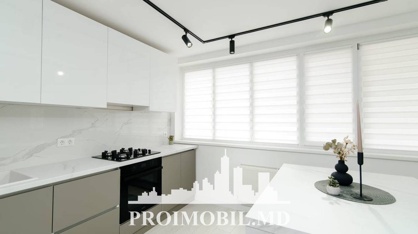 https://images.proimobil.md/LQILKZlgvA1i20l5W4Y-067YRebElXZ4ELfICDitNo0/watermark:0.75:so:0:30:0.39/resize:fill:1460:816:1/gravity:ce/bG9jYWw6Ly8vZXN0YXRlL2xyLzA1NGNmOGNiLTc5MjMtNGFkYS1iNTA2LWRiOGU2OTViYTAyZC5qcGVn