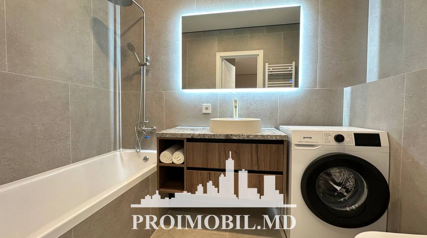 https://images.proimobil.md/LRASjqmI2fKpBipe9iWVq7iimsmn3qfIr3PUsUyjjQk/watermark:0.75:so:0:30:0.39/resize:fill:1460:816:1/gravity:ce/bG9jYWw6Ly8vZXN0YXRlL2xyL2NjMGM2YTdkLWM3MTYtNGZkOC05MzdlLWIwNWM0YmJjM2Y0Yi5qcGVn