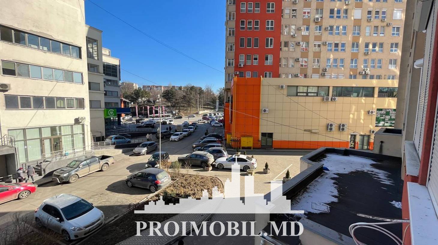 https://images.proimobil.md/LS8N5GiT0Ls4C-yVaLfCdAuDndbg1rKYoM99L9cKBA0/watermark:0.75:so:0:30:0.39/resize:fill:1460:816:1/gravity:ce/bG9jYWw6Ly8vZXN0YXRlL2xyLzk1NzY3MTgyLThiMGUtNGUzOC1hYTQxLTg2OWFmNzYxNzVhMi5qcGVn