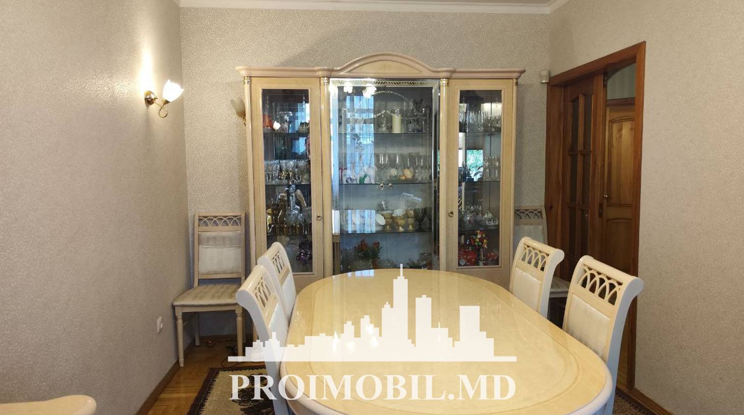 https://images.proimobil.md/LW43DvYSmLuWOIR30O8y6mNDFDKnxrnQJH8OCZ11qzo/watermark:0.75:so:0:30:0.39/resize:fill:1460:816:1/gravity:ce/bG9jYWw6Ly8vZXN0YXRlL2xyLzk4NjZhMTBiLTU0MTItNDBkZS1iYjkxLWFkOTM3MTNlZThmYi5qcGVn
