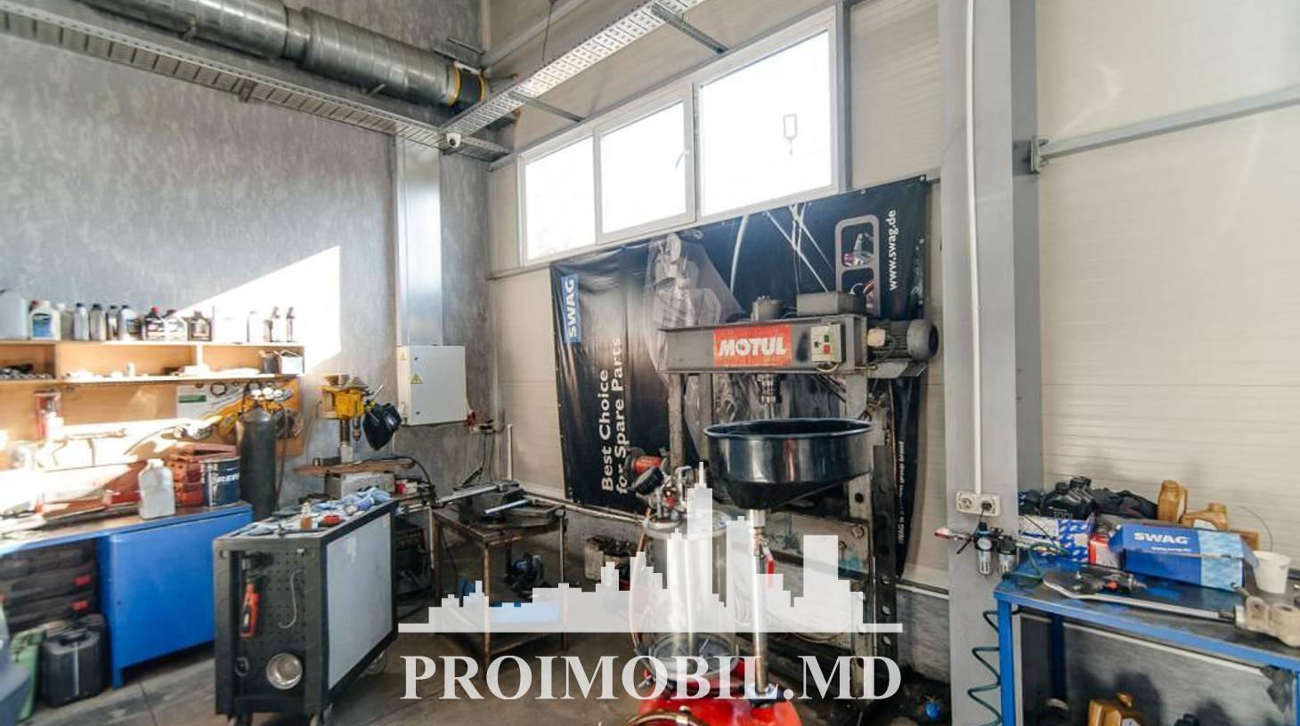 https://images.proimobil.md/LW7xk3iH4CCuDdgPbmk6NzCddyqGKje22OmCTJPm_F0/watermark:0.75:so:0:30:0.39/resize:fill:1460:816:1/gravity:ce/bG9jYWw6Ly8vZXN0YXRlL2xyL2QyMTUxMTE5LWJlMDMtNDg4Mi05NWNjLTg2MzQ3ZTkwNjM3YS5qcGVn