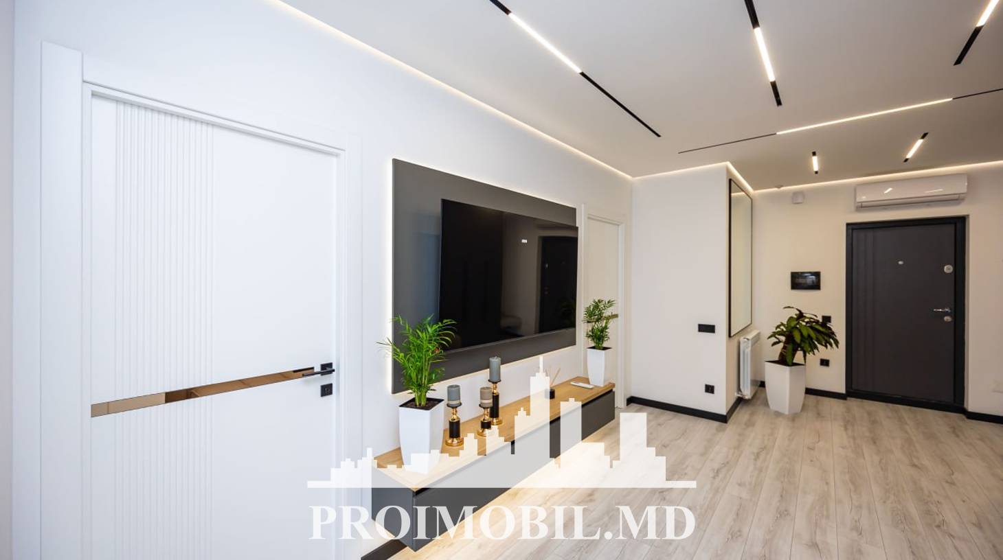 https://images.proimobil.md/LYr-hV1AMxK3UTrYqbL6QwRYGuIu9WbAXkfdZGE4NeQ/watermark:0.75:so:0:30:0.39/resize:fill:1460:816:1/gravity:ce/bG9jYWw6Ly8vZXN0YXRlL2xyL2M5M2RjNTgyLTVlYjUtNDk5OC1iZDdjLTg2ZmQ0ZWU5OTc1NS5qcGVn