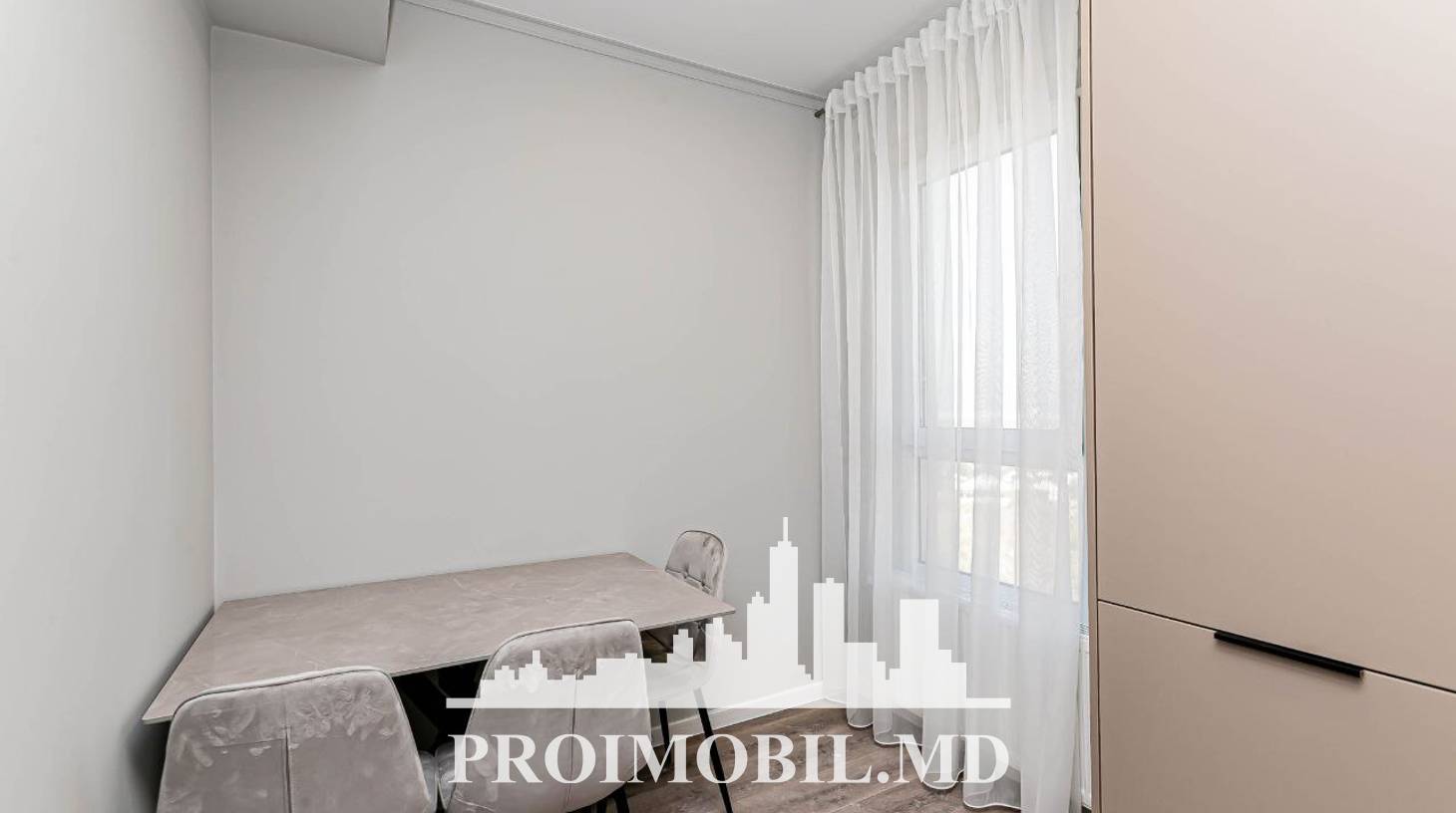https://images.proimobil.md/LZ6E9VINsl6f1Gii4c6Q627OCV-dMWISdZOIPcpHJsA/watermark:0.75:so:0:30:0.39/resize:fill:1460:816:1/gravity:ce/bG9jYWw6Ly8vZXN0YXRlL2xyL2U4NWE4NDY0LTIwZGItNDlkNS05ZWZkLTJkYjA5Y2IzMjQ5MS5qcGVn