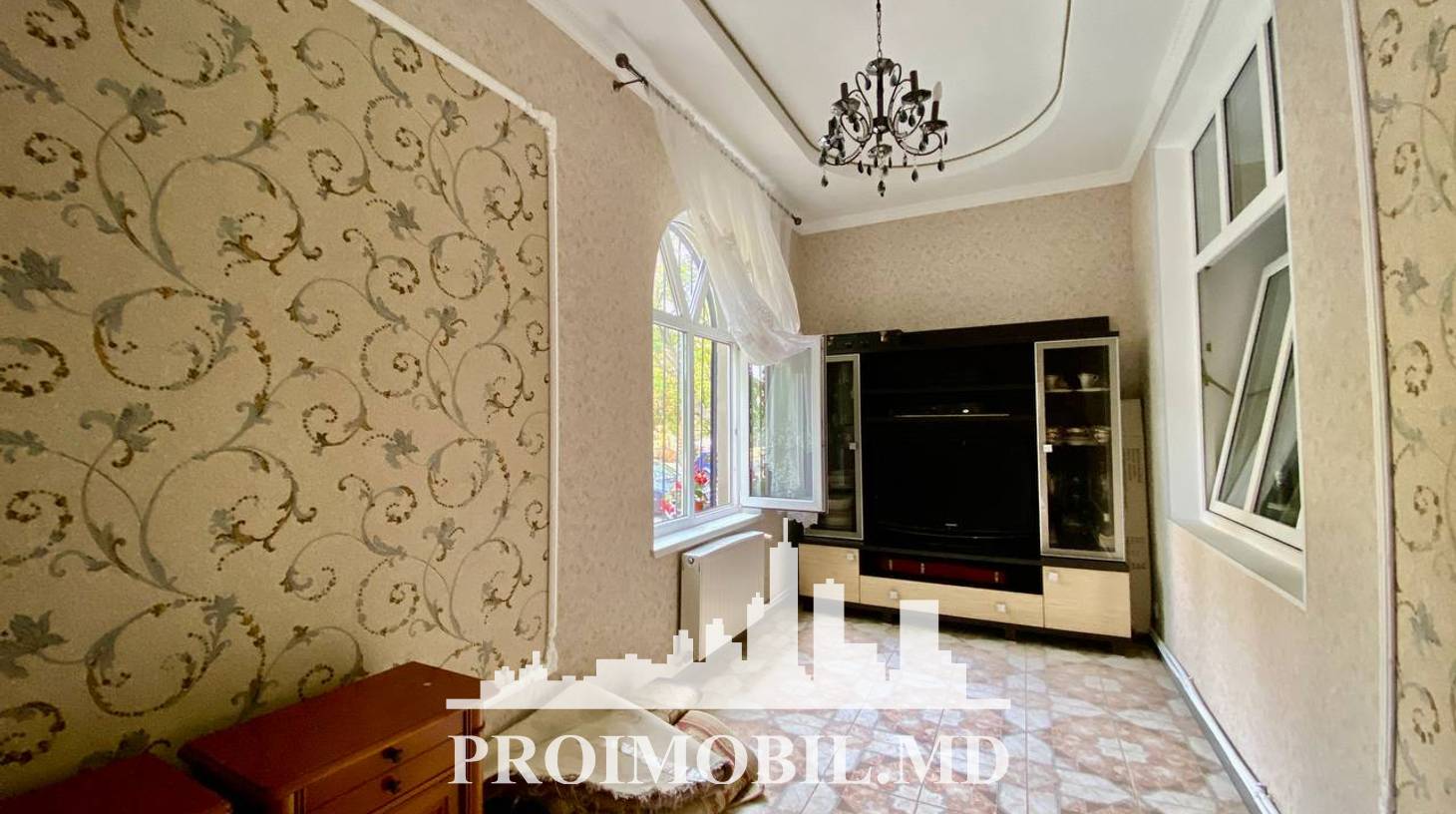 https://images.proimobil.md/L_FeJVF4TyMT2dhVIZo5knhgTTqJIZMgKDgAZ84O0b8/watermark:0.75:so:0:30:0.39/resize:fill:1460:816:1/gravity:ce/bG9jYWw6Ly8vZXN0YXRlL2xyL2RiNjAwNzM5LWY4MjEtNGJjZC1iMGI3LTVjZmI0NDJmZTJiMC5qcGVn