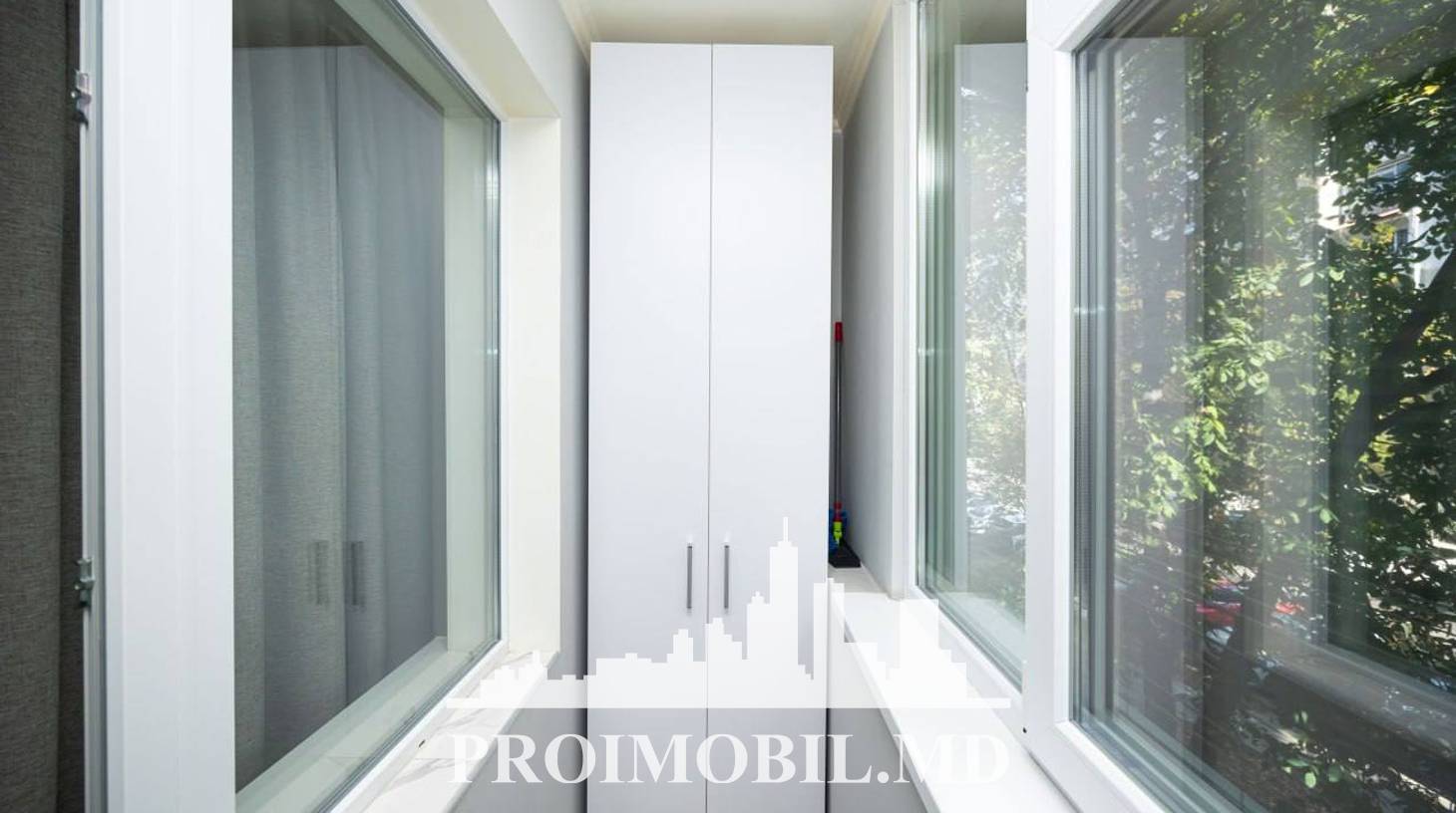 https://images.proimobil.md/La1fMVG31qGaCcWyPgQab_M8QK5thI_3vma9PfCzaCo/watermark:0.75:so:0:30:0.39/resize:fill:1460:816:1/gravity:ce/bG9jYWw6Ly8vZXN0YXRlL2xyLzNlZjkxYjAyLWYwYjctNDZjOS1iYmQ1LWQ1YTc1Njk3OGZiNi5qcGVn