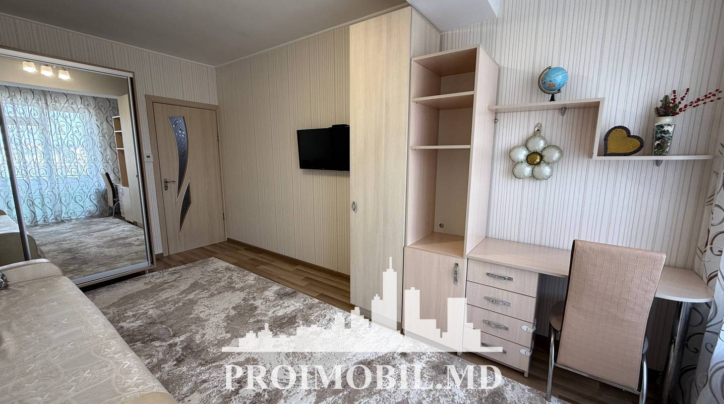 https://images.proimobil.md/Lb2LcKYJSRy1r44iNQC-kbfKoCqy716rQREI3EQ4ogU/watermark:0.75:so:0:30:0.39/resize:fill:1460:816:1/gravity:ce/bG9jYWw6Ly8vZXN0YXRlL2xyLzZlYmZiMTEzLWZiMzUtNDgxNC05YTU5LTI0NGNiNTJkOWVmYi5qcGVn