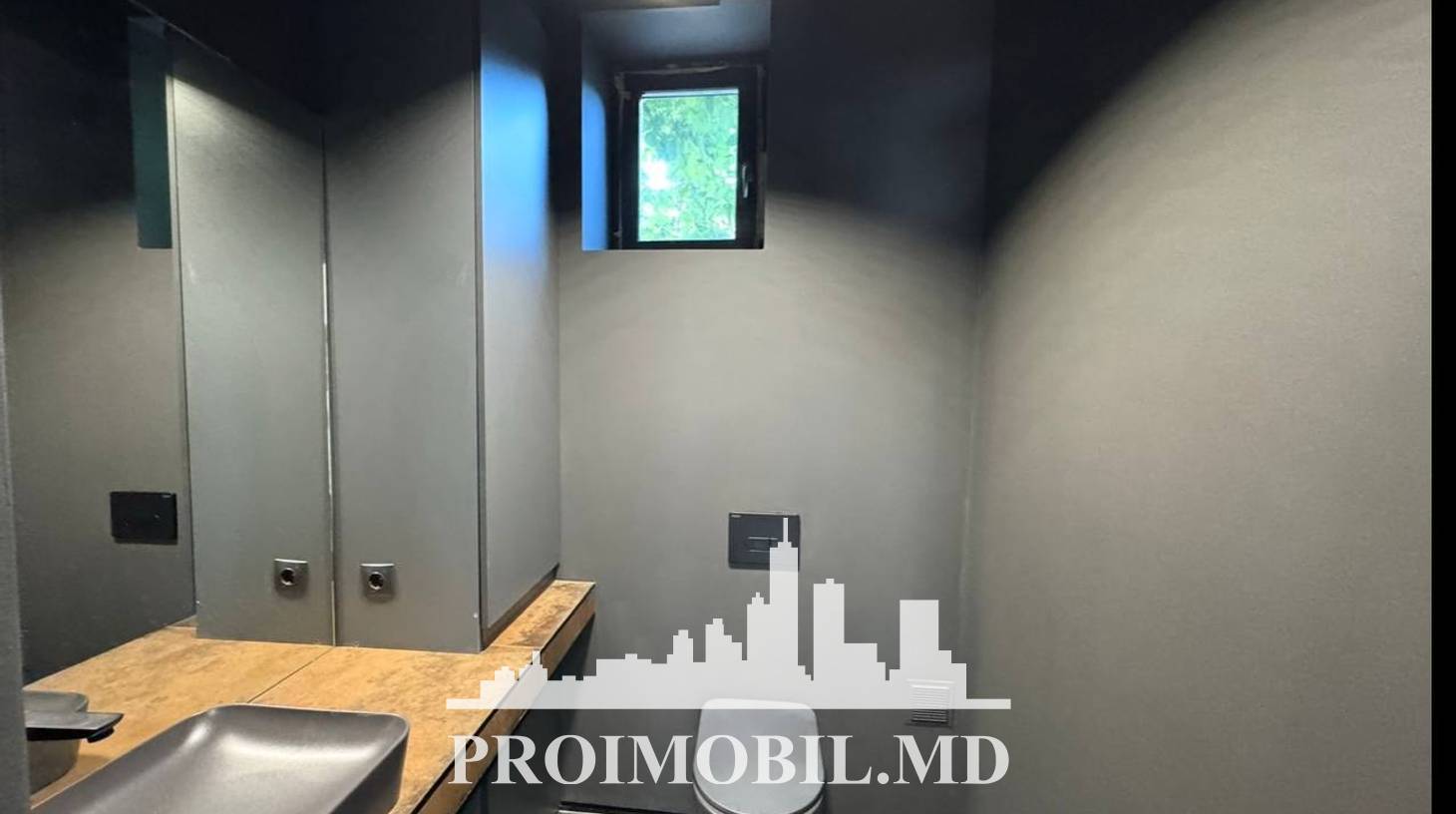 https://images.proimobil.md/LcE6T_XJhgY76UglWg59A_7ZgQ5u9U_zo9vKxhgu_u4/watermark:0.75:so:0:30:0.39/resize:fill:1460:816:1/gravity:ce/bG9jYWw6Ly8vZXN0YXRlL2xyLzE0OGExM2NkLTRlMmMtNDBkMy1iNDE5LTk2M2E5YzRhZTE5MS5qcGVn