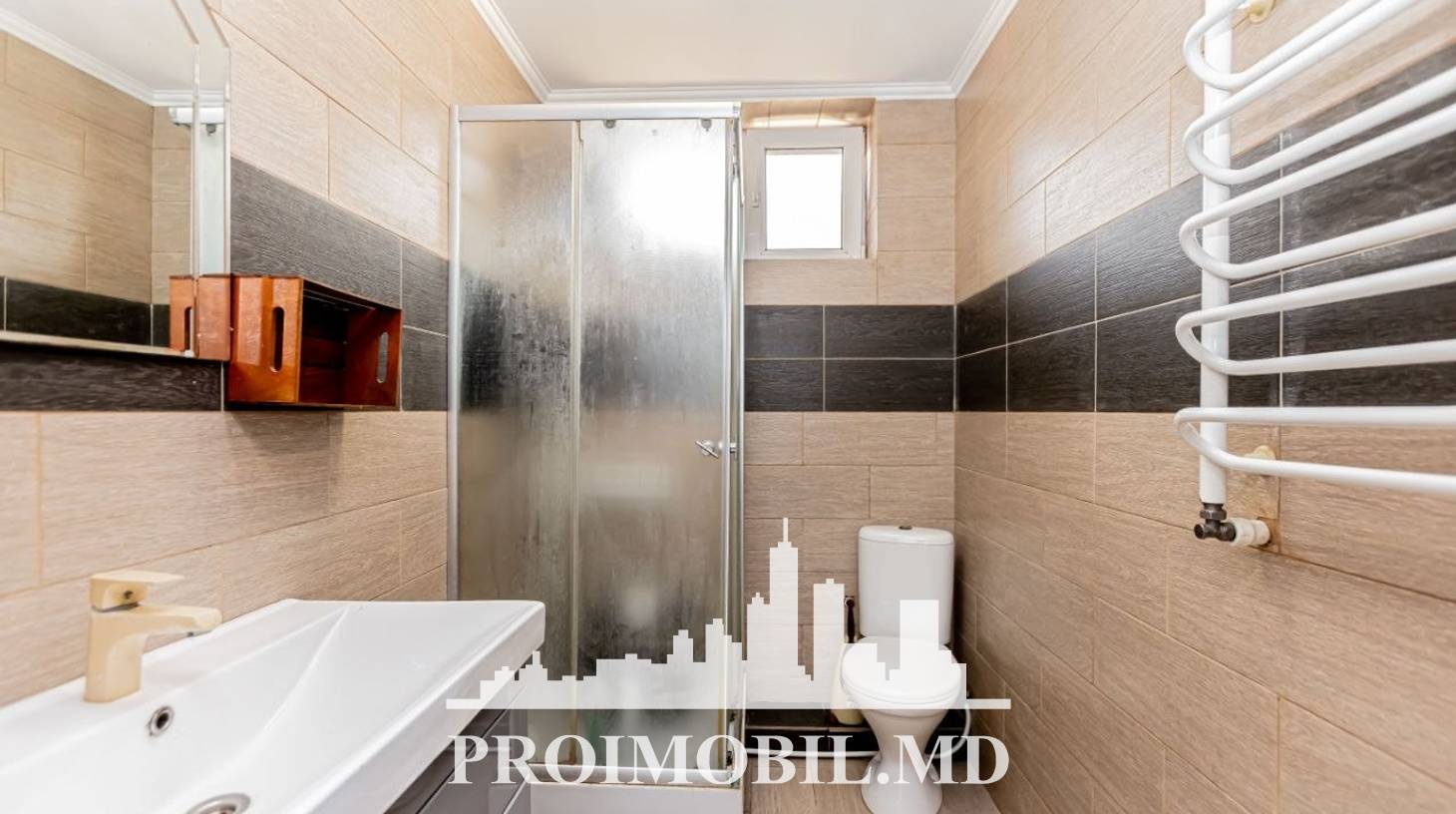 https://images.proimobil.md/LcYn_02VJjuciarBbLHkG6PmQYckWBW_HhUiZ86de7o/watermark:0.75:so:0:30:0.39/resize:fill:1460:816:1/gravity:ce/bG9jYWw6Ly8vZXN0YXRlL2xyL2ExNzEzNmNkLWE0NzEtNDcxMi05MTk1LTdmZTBhYzllYmQ2Mi5qcGVn
