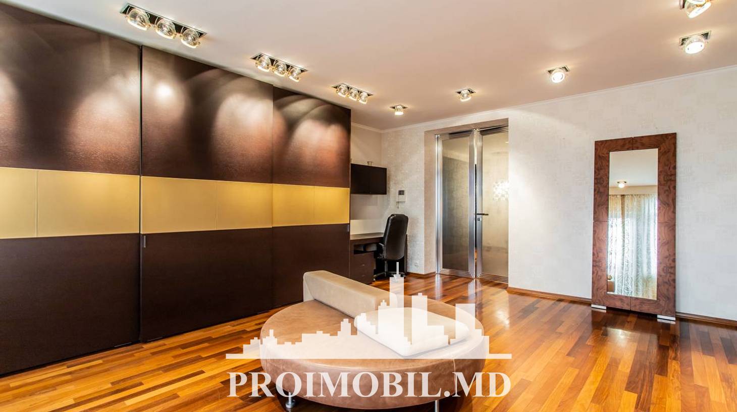 https://images.proimobil.md/Lcn6j1tkWGEPjM3kQwT6qTH3FFGJ2EK0aCmo6scOBr4/watermark:0.75:so:0:30:0.39/resize:fill:1460:816:1/gravity:ce/bG9jYWw6Ly8vZXN0YXRlL2xyLzI5ODhjYjBiLWNmOTktNGEyZC05Nzg2LWUzM2Q0ZWVjNTA2Mi5qcGVn