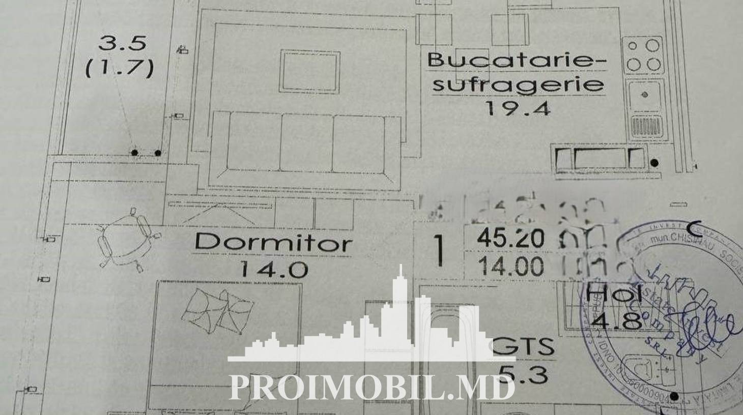https://images.proimobil.md/LeLYXPdmld4QOrKV32stMBwi3OaomS80RsM5kbvmHBo/watermark:0.75:so:0:30:0.39/resize:fill:1460:816:1/gravity:ce/bG9jYWw6Ly8vZXN0YXRlL2xyL2RmNjE4NzI0LWNhOGItNGE1YS05NWQyLTRiOTEyYzQwMjljZC5qcGVn
