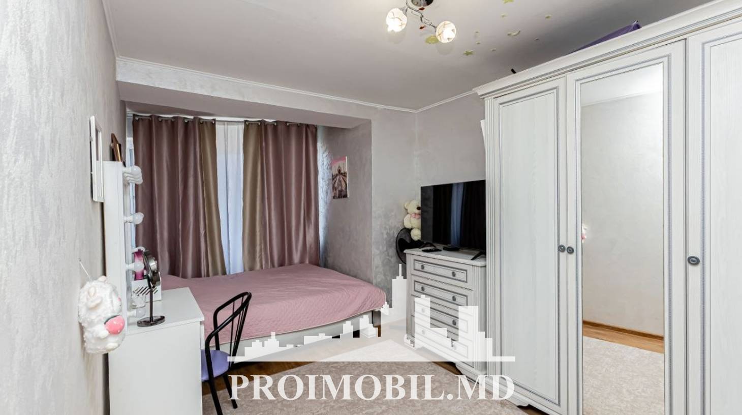 https://images.proimobil.md/LjOXQKs4R_axE5aVBEfrDkR1z-oRONt0eooV9sjw6TQ/watermark:0.75:so:0:30:0.39/resize:fill:1460:816:1/gravity:ce/bG9jYWw6Ly8vZXN0YXRlL2xyLzU0OTcwYWViLTUzNjYtNDNiZC04YWQ2LTk1MTQ0NzU3YzYyZi5qcGVn