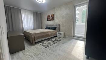 https://images.proimobil.md/LpAYPN7OcsOf5ZcSXZPU0zrAhkf5haYYnNYiAvj4M5E/resize:fill:350:198:1/gravity:ce/bG9jYWw6Ly8vZXN0YXRlL2xyLzk2NDc5NGFmLTY0NzktNGI2Yi1iMmFiLTg4MWE0YzgwZDY4ZC5qcGVn