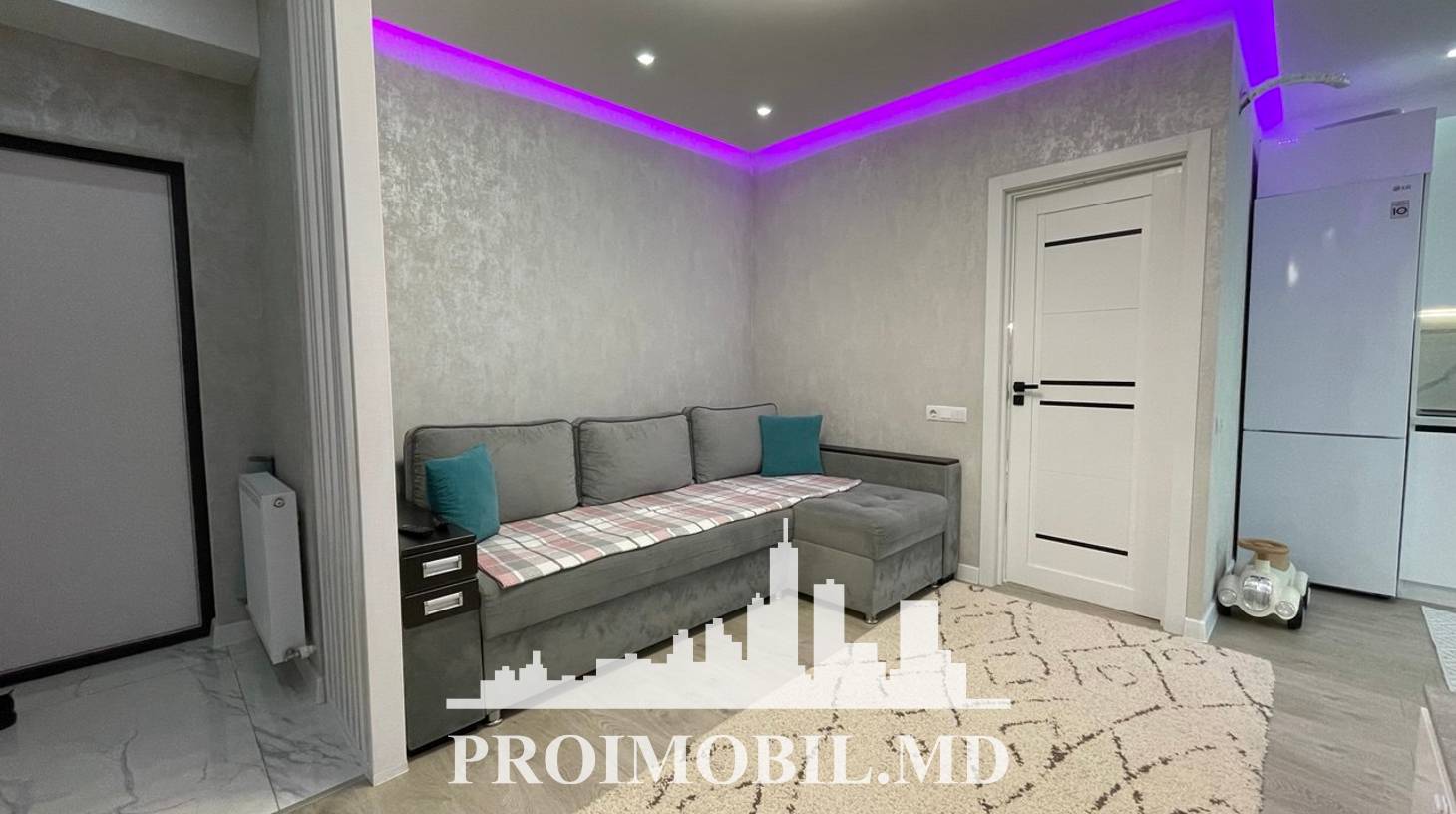 https://images.proimobil.md/Lr3qcErDPuMnrCvDDT6SJk3Br2UjIUy7atNYdYNipM0/watermark:0.75:so:0:30:0.39/resize:fill:1460:816:1/gravity:ce/bG9jYWw6Ly8vZXN0YXRlL2xyLzUzN2YxMjhlLTY3YjItNDA0Yi04MWJmLWU5OGVmMTM0NWRhMy5qcGVn