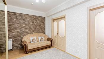 https://images.proimobil.md/LtWn1WmbjYyIOmok7BVhsHBg-a8oBa1OWwnNzR2MSCM/resize:fill:350:198:1/gravity:ce/bG9jYWw6Ly8vZXN0YXRlL2xyLzAwOGU2NWM2LTFlNjItNDhhOS05N2QxLWM5NTNkNDA2NTY0ZS5qcGVn
