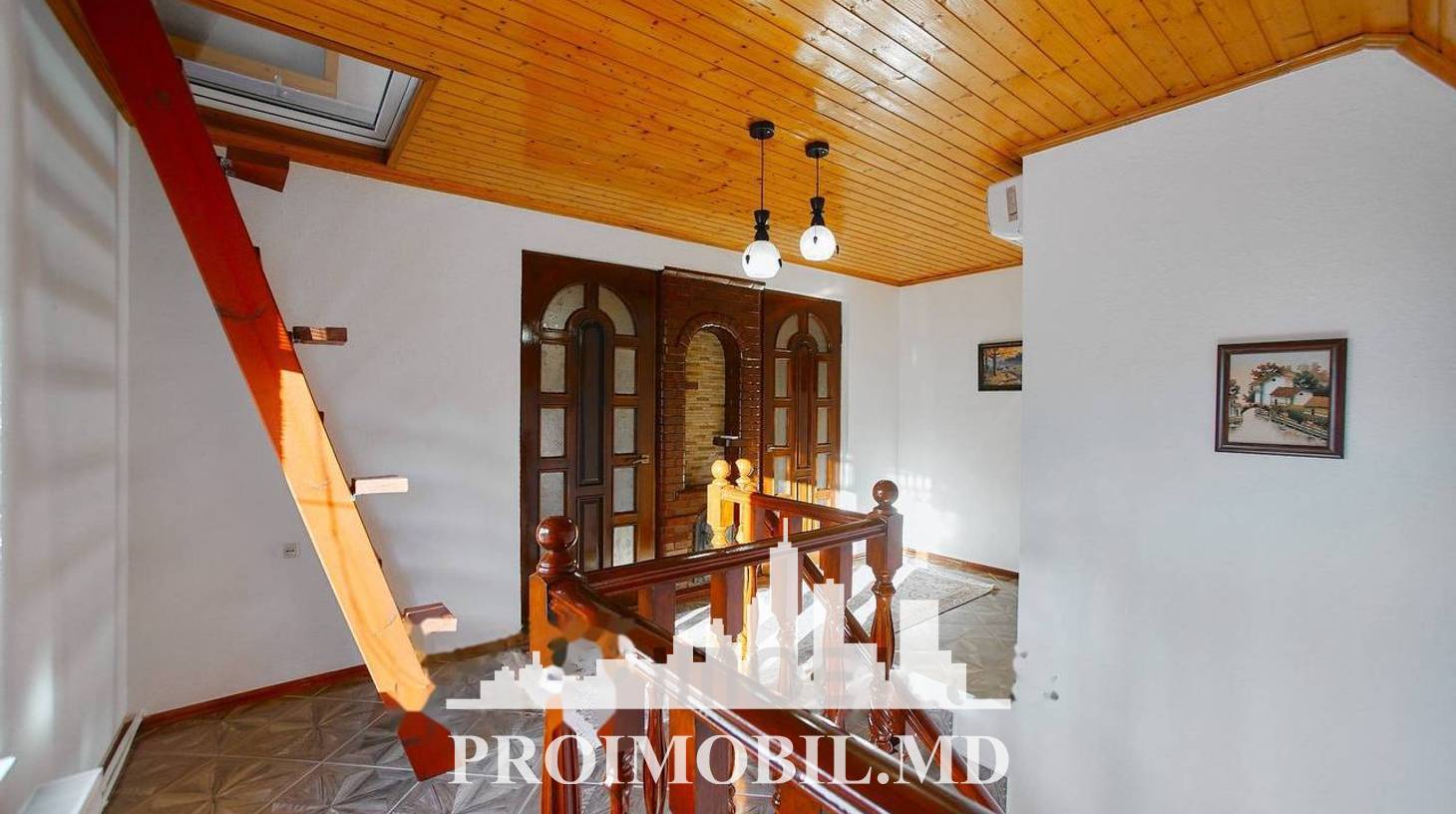 https://images.proimobil.md/Lvixnhi5lznba6s84rf3JNfLP5GkSoAM9CsnA688i8s/watermark:0.75:so:0:30:0.39/resize:fill:1460:816:1/gravity:ce/bG9jYWw6Ly8vZXN0YXRlL2xyLzFhMDg4ZjNhLTg0YTYtNGM0My1iY2ExLTRkNjE4OGUwNTQ1Yi5qcGVn