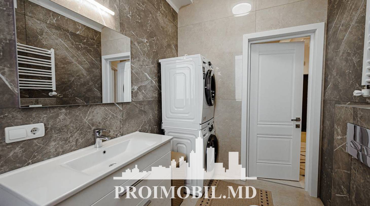 https://images.proimobil.md/LwJ7__gnYYWU7NyerSF3NctEpWHhw87EfngT0QJfd5g/watermark:0.75:so:0:30:0.39/resize:fill:1460:816:1/gravity:ce/bG9jYWw6Ly8vZXN0YXRlL2xyLzU5NDMwNjQ5LTI3MDAtNDEwZC1hMGU1LWE0NjMzZTUwMGFmMi5qcGVn