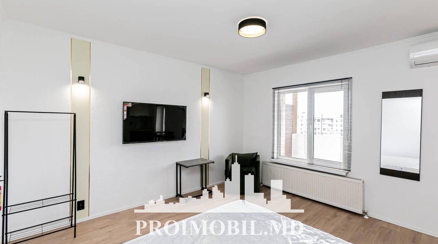 https://images.proimobil.md/LwdqEAegExA2KmnPqHOT4GlHuWgcRLNGdqXNFB6Bh-c/watermark:0.75:so:0:30:0.39/resize:fill:1460:816:1/gravity:ce/bG9jYWw6Ly8vZXN0YXRlL2xyLzJkYWNlMWU3LTkzMzItNDRhZC04NGMzLTZiMmJiOTE2YzYzMC5qcGVn