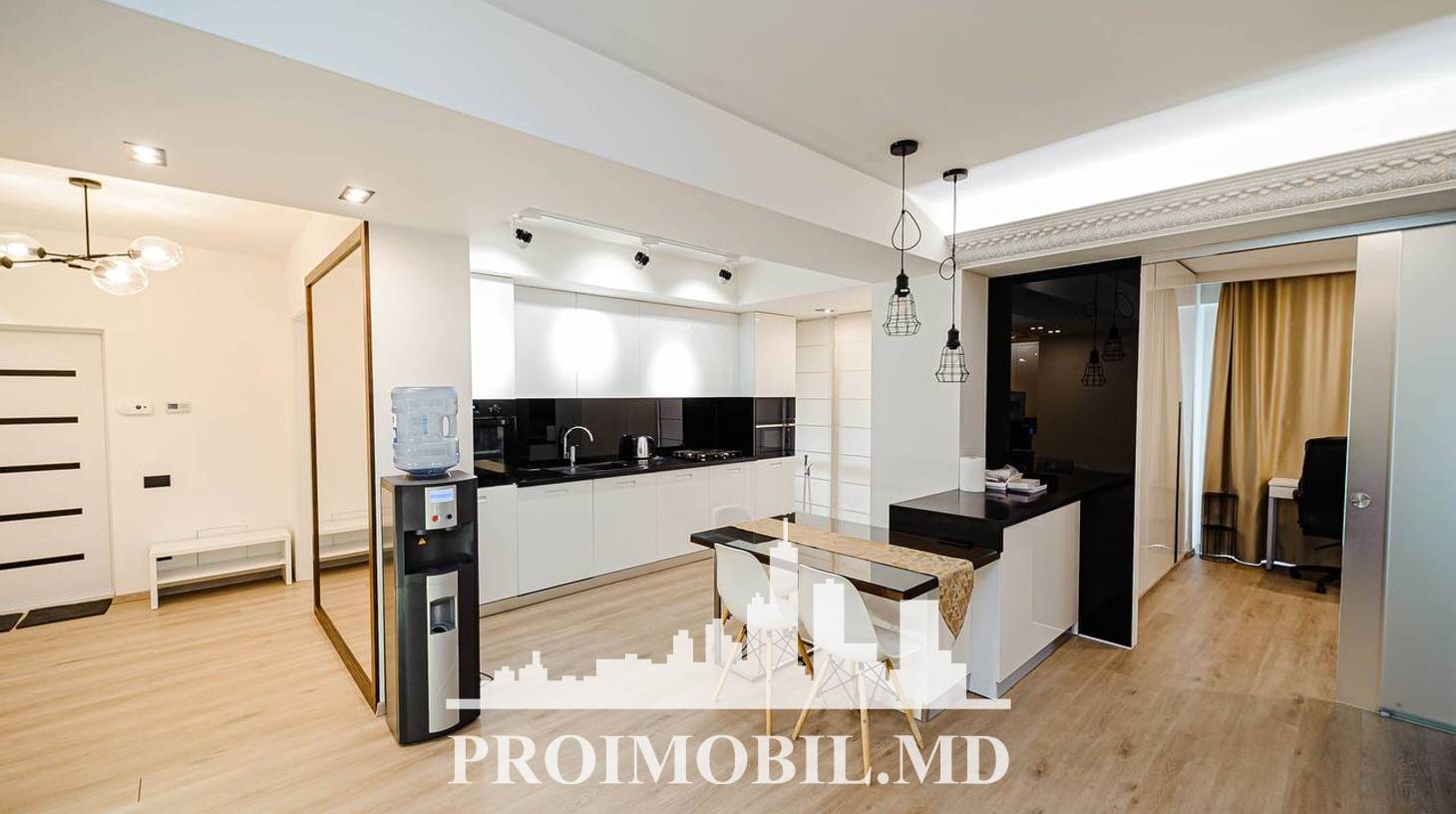 https://images.proimobil.md/LwoRnaP9xY0Q_vK8t3J0vzE7zrMzaRsC5LQ0FJM7Yo8/watermark:0.75:so:0:30:0.39/resize:fill:1460:816:1/gravity:ce/bG9jYWw6Ly8vZXN0YXRlL2xyLzg4YmY4Y2FkLTIxMDQtNDU3My1hMzNjLTk2MWY4ZGJlNTc0Zi5qcGVn