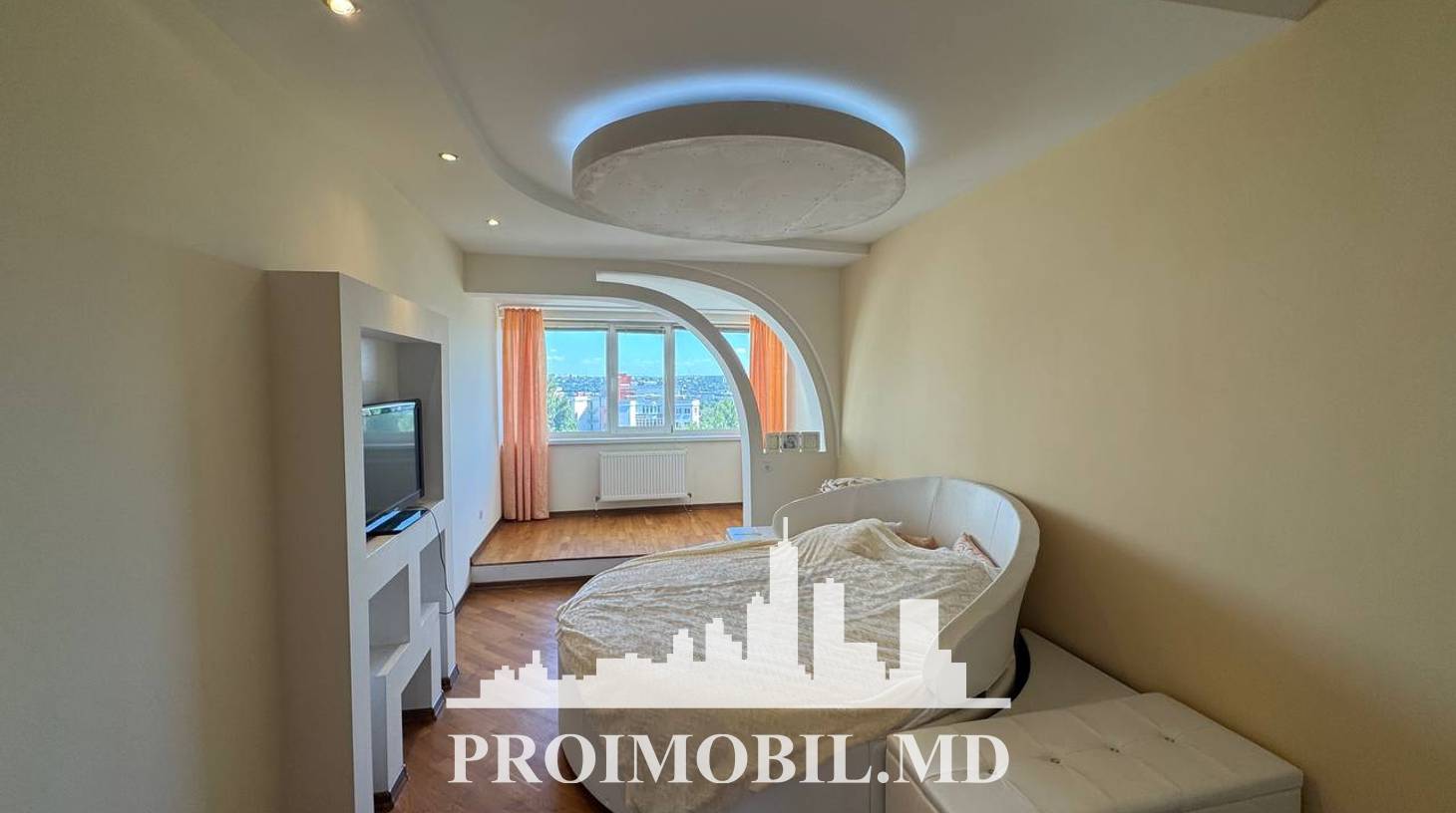 https://images.proimobil.md/Lxtk2Hm7xwwK1gTs88AEno8wMBpfeyc4rYxXlOVz0aE/watermark:0.75:so:0:30:0.39/resize:fill:1460:816:1/gravity:ce/bG9jYWw6Ly8vZXN0YXRlL2xyLzEyM2EwNWNiLTdkMTgtNGI4Ni04YmQ0LTI0MDM0MWEyZDM0NS5qcGVn