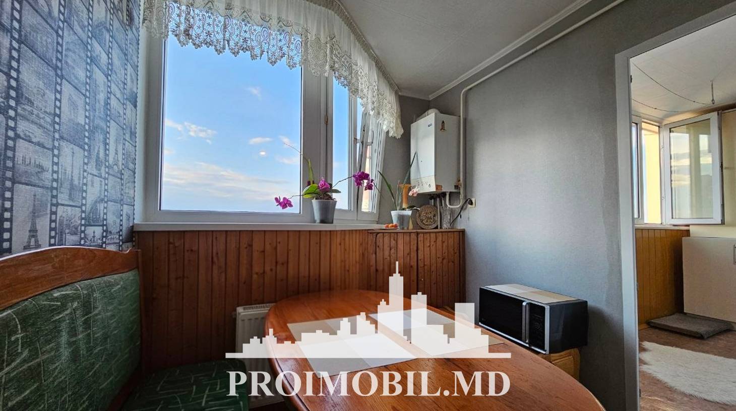 https://images.proimobil.md/M-2eifKCW8o2Pga3sOqFroZnmtxI8zmCgWMimV9bKy0/watermark:0.75:so:0:30:0.39/resize:fill:1460:816:1/gravity:ce/bG9jYWw6Ly8vZXN0YXRlL2xyL2Y0ZDRkMjJmLThhZDgtNGM0MC1hYzQwLTdiZjRiNTdlOGNlOS5qcGVn