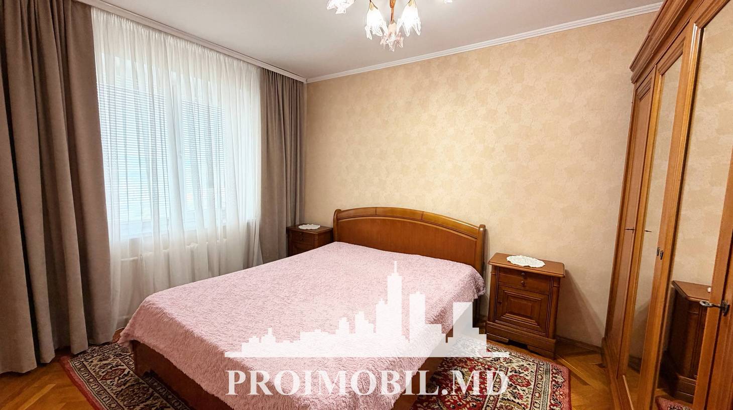 https://images.proimobil.md/M03VkhpUWVt6YbV0YTv25TpOmyAPr8574cfEIc9uFlY/watermark:0.75:so:0:30:0.39/resize:fill:1460:816:1/gravity:ce/bG9jYWw6Ly8vZXN0YXRlL2xyLzM1ZjM4NGZlLTg5ZjktNDBmYS04MDE1LWY2NDJmMTA4NTY4NC5qcGVn