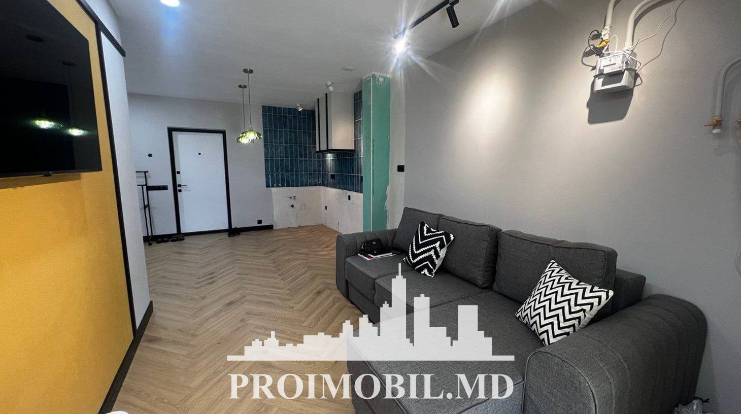 https://images.proimobil.md/M2MaiuevwdLVD-6Pa1l0cAgJqdh1t6FkL9j_vtFmjTw/watermark:0.75:so:0:30:0.39/resize:fill:1460:816:1/gravity:ce/bG9jYWw6Ly8vZXN0YXRlL2xyLzFlNGIxMzAzLTk2ODQtNDliNi04ODAwLTM4MDQ4ZDY1NjEzNS5qcGVn