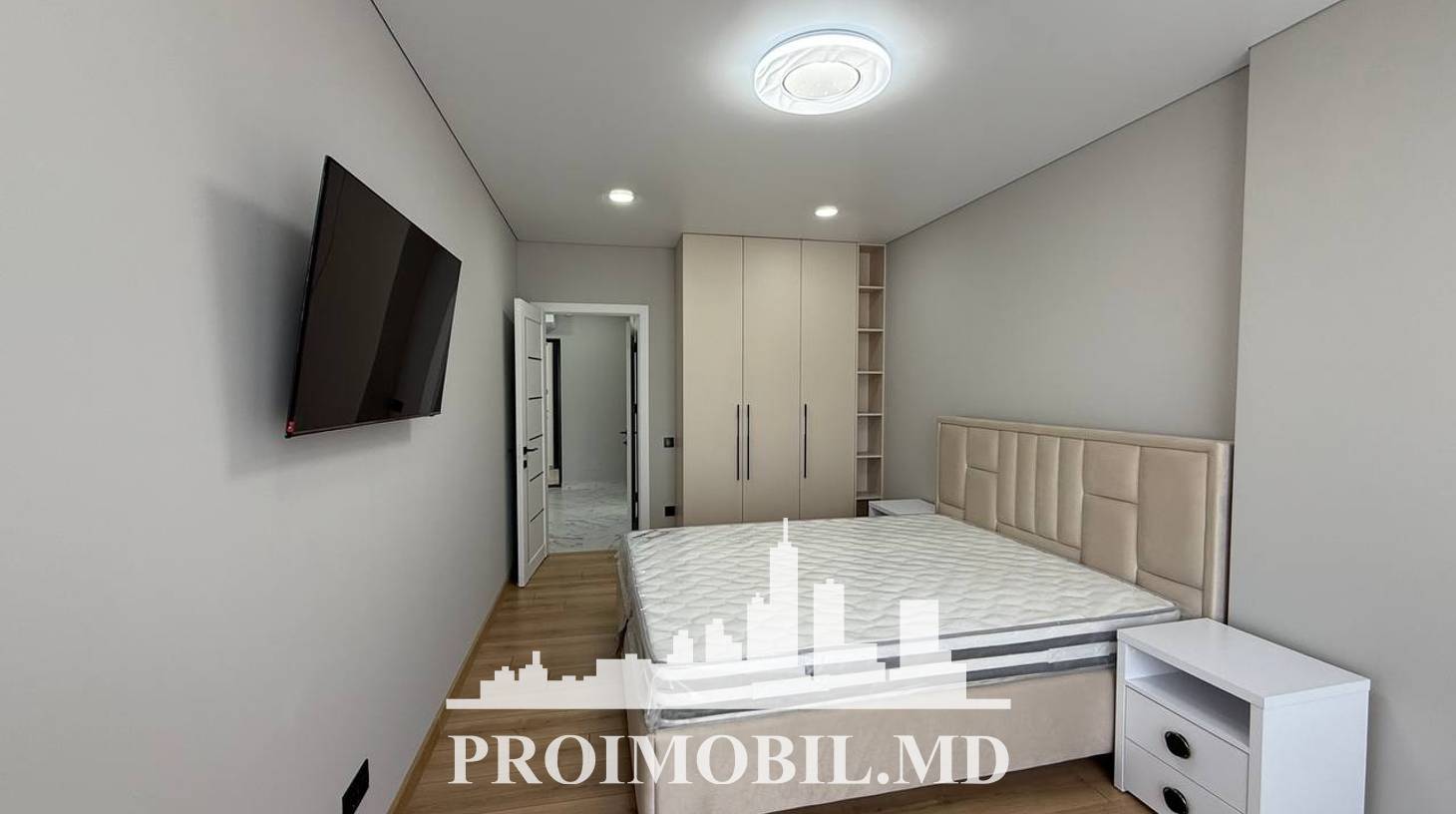 https://images.proimobil.md/M2XHfCJKo_b8awEFcBFGqdEfqzSkczokjLhqiWe2_d0/watermark:0.75:so:0:30:0.39/resize:fill:1460:816:1/gravity:ce/bG9jYWw6Ly8vZXN0YXRlL2xyLzY2NTc5ZjIxLTEwMjQtNGM2MS04ODFlLTQzNjU1NTc3YTU3NC5qcGVn