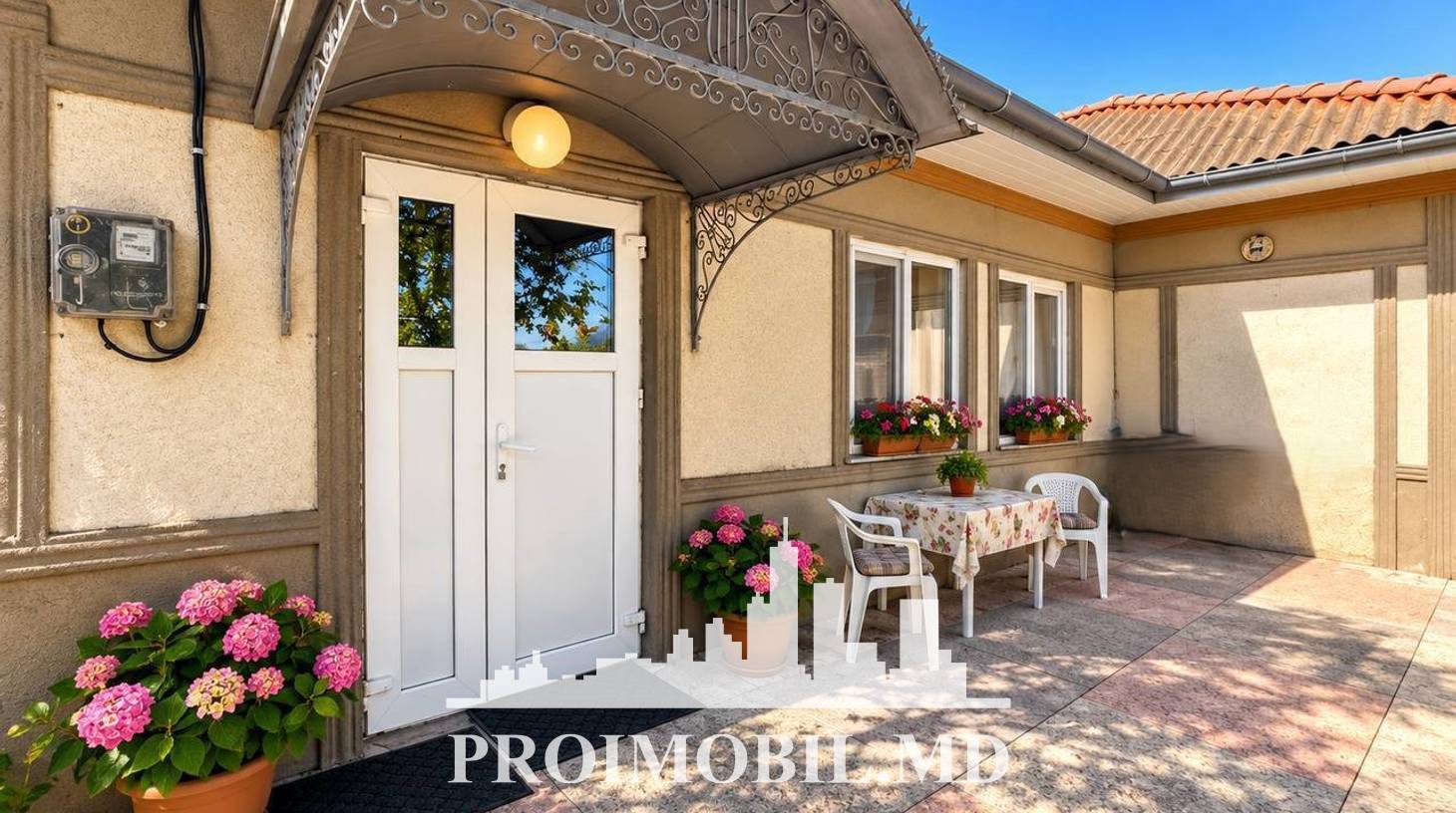 https://images.proimobil.md/M3U_VAV7ayxcJDkrVdLmG1w-a6GqLS9DxYza9qh0z5c/watermark:0.75:so:0:30:0.39/resize:fill:1460:816:1/gravity:ce/bG9jYWw6Ly8vZXN0YXRlL2xyLzUyOTVjMmFjLTI4OTEtNDBmOC04Nzk1LWFjNTg3M2MxNzhlYi5qcGVn