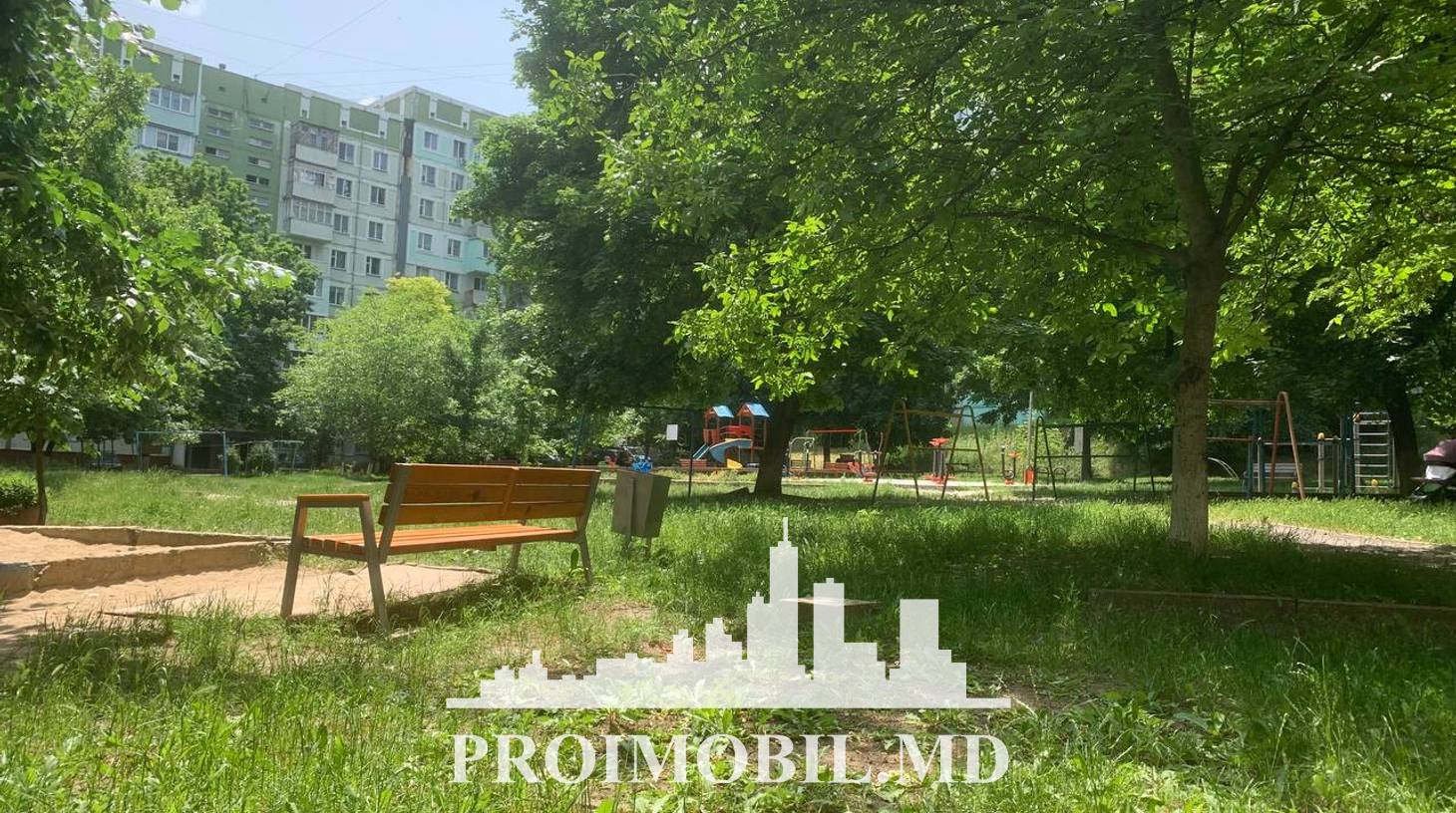 https://images.proimobil.md/M4-1WsFvbNEaQRjjzi8VPBxhXPH8Wj2-LSqXu-uubSU/watermark:0.75:so:0:30:0.39/resize:fill:1460:816:1/gravity:ce/bG9jYWw6Ly8vZXN0YXRlL2xyLzJiN2EyYzIyLTFiNTItNGNjMi1hZmVlLTA3YWYwMGQ3YmZiZC5qcGVn