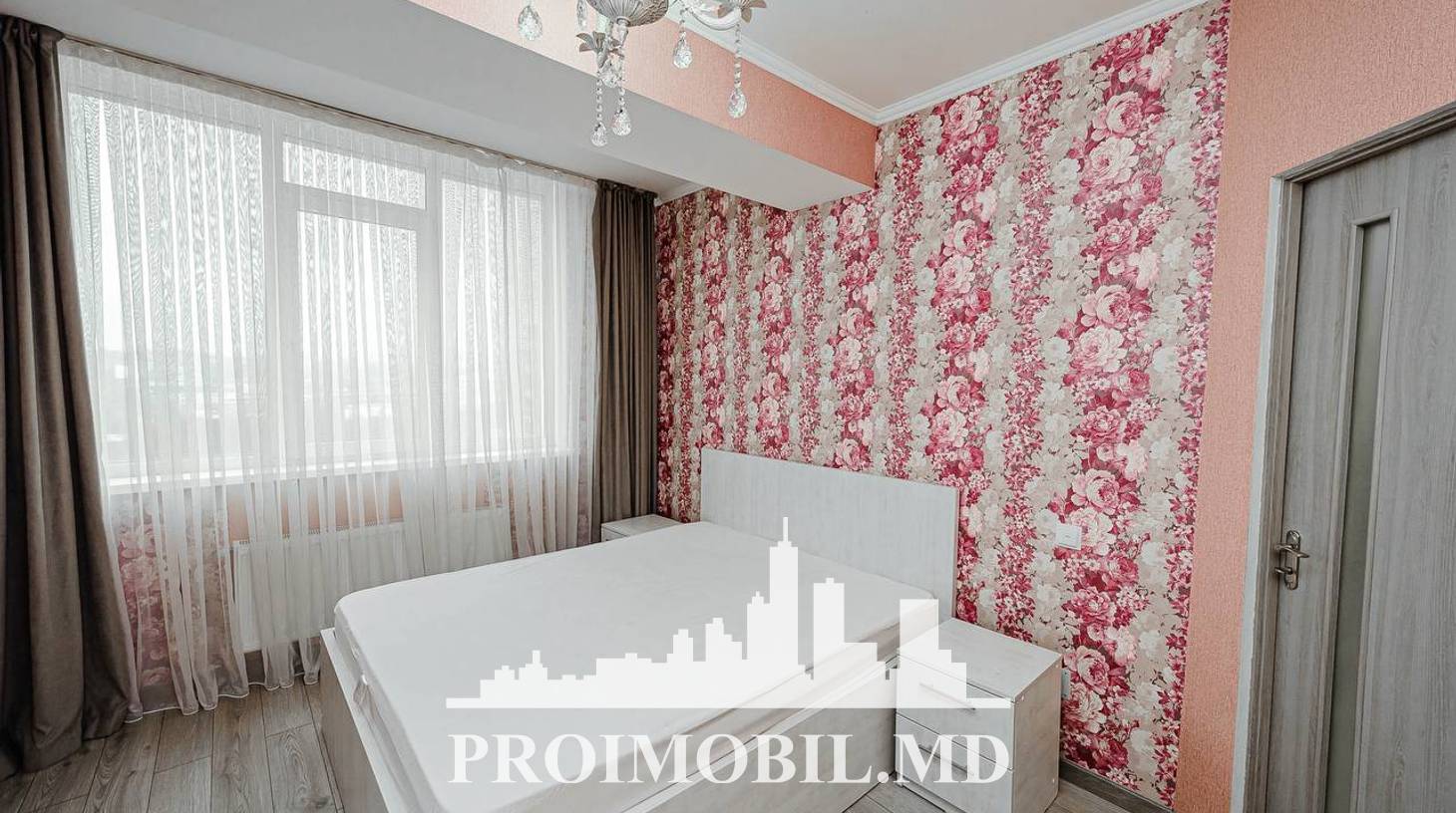 https://images.proimobil.md/M5xfZsbxYHvSSbcaljrMlzJ637mfV6v6c8x0iF86sc4/watermark:0.75:so:0:30:0.39/resize:fill:1460:816:1/gravity:ce/bG9jYWw6Ly8vZXN0YXRlL2xyLzEzY2Q2ZDFiLTg3ZDktNDMwNC1iZmE3LWE1YWU4OWFjMWJiZS5qcGVn