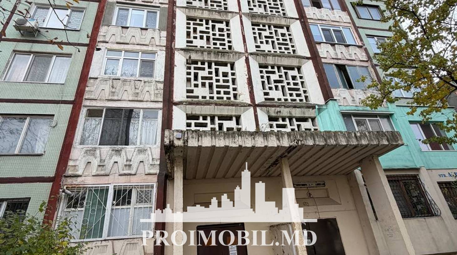 https://images.proimobil.md/M6BfqIpaUTqjyYfBt2X1Vis-g-lkQmMoRKrd9jRFRPI/watermark:0.75:so:0:30:0.39/resize:fill:1460:816:1/gravity:ce/bG9jYWw6Ly8vZXN0YXRlL2xyLzVjNDBmMDc3LWFhOWMtNGUxNy05OTIzLWYwMDk4NGQ2NzdhNS5qcGVn