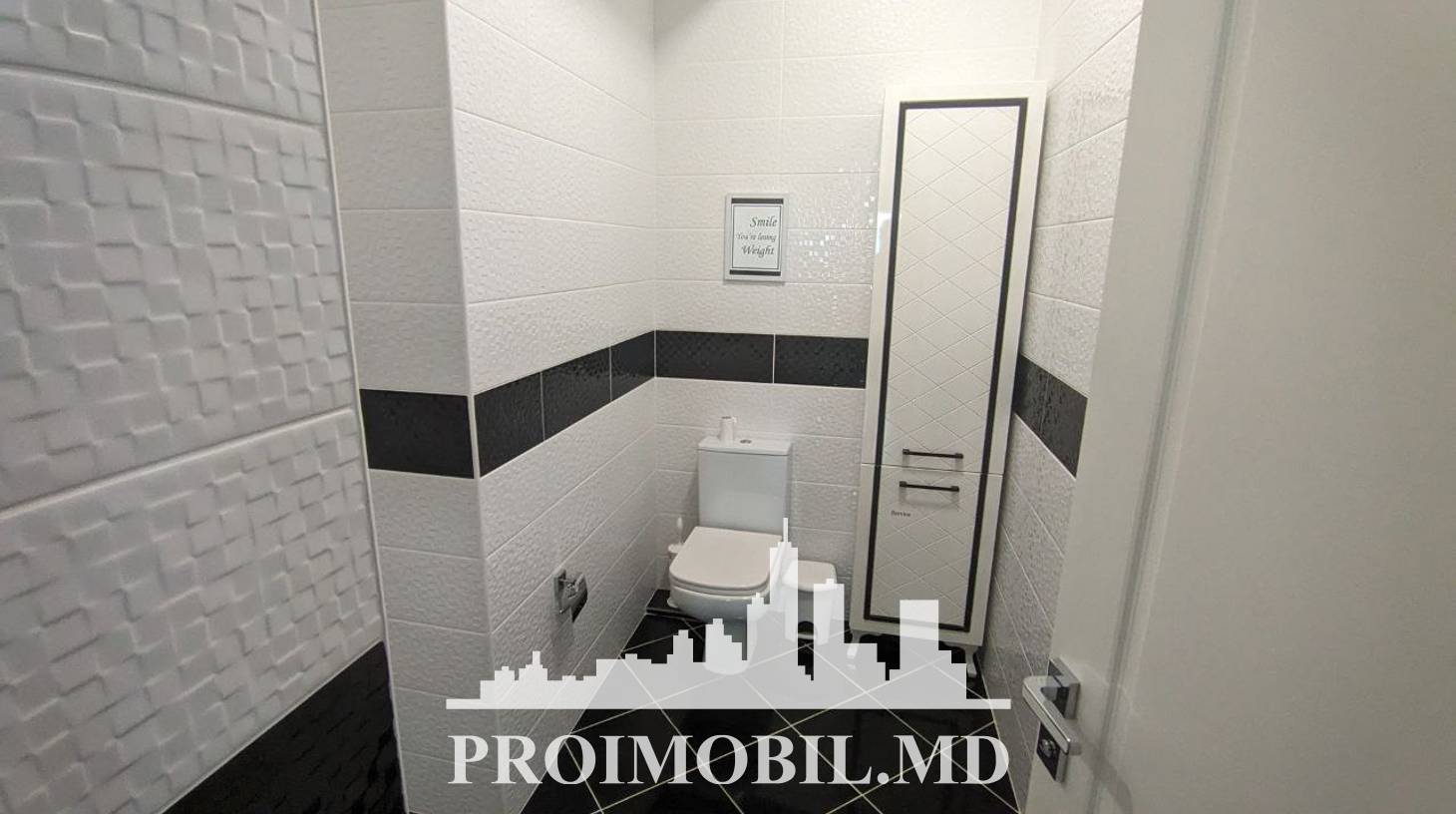 https://images.proimobil.md/M6PKORCh2VD0UTr6yDqHQ9rmDeQz-HyuyGVYh8x8GuI/watermark:0.75:so:0:30:0.39/resize:fill:1460:816:1/gravity:ce/bG9jYWw6Ly8vZXN0YXRlL2xyLzFjNDYxZWZjLTNlOWMtNGFiMi1hZTMxLWI4ZmRlODMzYjIyYi5qcGVn