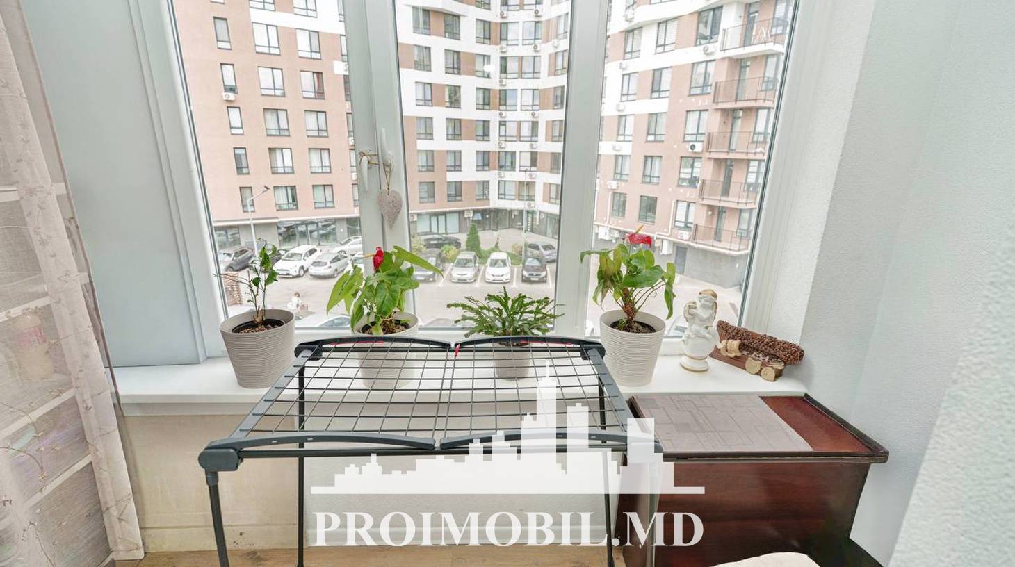 https://images.proimobil.md/M7Th3IQjTMhp9AdSGuv3xSaB1DuoOrr0nFRPhWk9dP4/watermark:0.75:so:0:30:0.39/resize:fill:1460:816:1/gravity:ce/bG9jYWw6Ly8vZXN0YXRlL2xyL2IwMWQzNjI1LTJhMzEtNDUzZS04YWFhLTFjZmYwNmM5OGRjMy5qcGVn