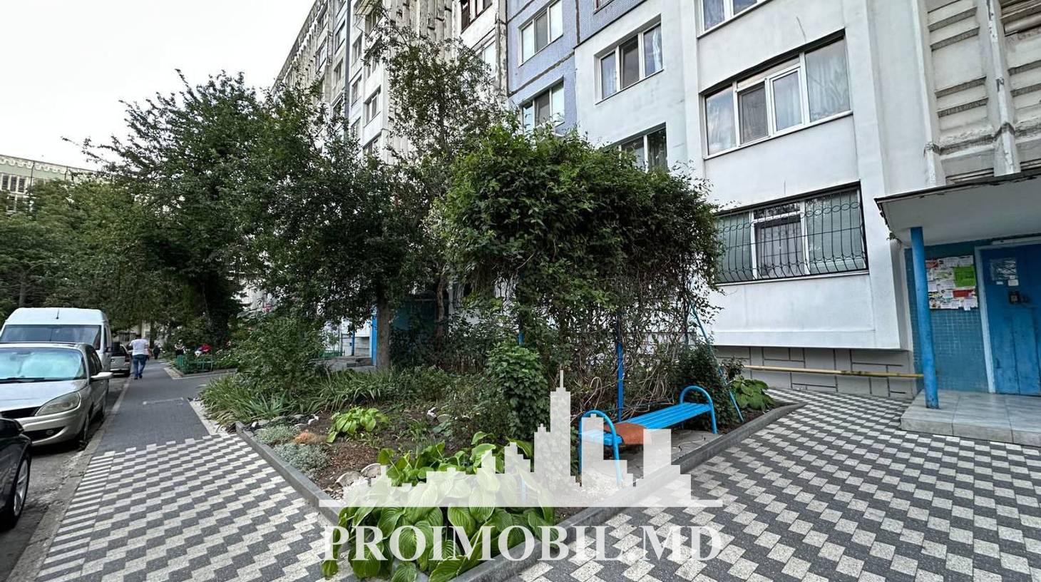 https://images.proimobil.md/M8aF4NEoNkfbXucuwvklT5xnozm019r9jSHVQu1LHkc/watermark:0.75:so:0:30:0.39/resize:fill:1460:816:1/gravity:ce/bG9jYWw6Ly8vZXN0YXRlL2xyLzBkNjQ5ZWQ3LTBmMzctNGQ3MS05ZjVjLWYyNzY3NGNiNDk1ZC5qcGVn