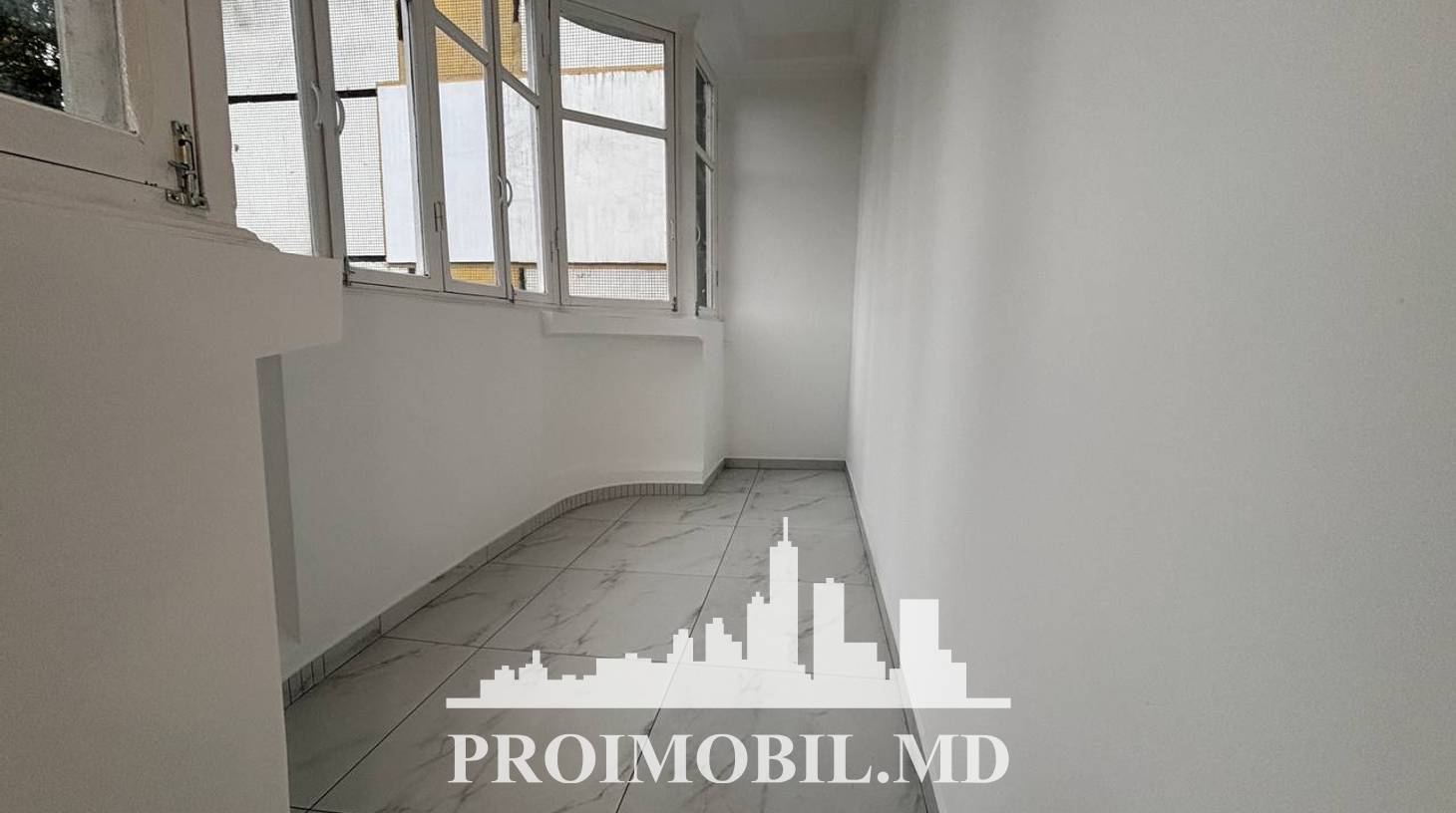 https://images.proimobil.md/MA8bgfUvnNSTFsoAB1uOyRTy1Y1UQCfH_LDi3p_8tvQ/watermark:0.75:so:0:30:0.39/resize:fill:1460:816:1/gravity:ce/bG9jYWw6Ly8vZXN0YXRlL2xyL2M3MGQ3ZmMzLTkyNTctNDVkMy05MTBmLTcwODVmMDAxMTIxOC5qcGVn