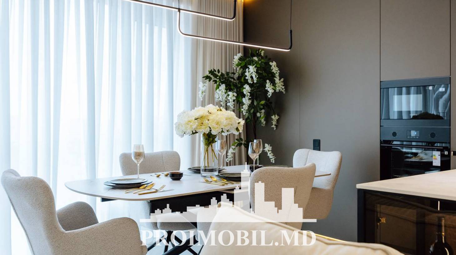 https://images.proimobil.md/MCjc5GuARhsI9Mw74U1eYeucT6uxcpqdzD3kBMjUaQo/watermark:0.75:so:0:30:0.39/resize:fill:1460:816:1/gravity:ce/bG9jYWw6Ly8vZXN0YXRlL2xyLzE0OTUzY2NhLTEzNmQtNGJkZC04MTg3LTQ3MjI2Nzk3ZmJhMC5qcGVn