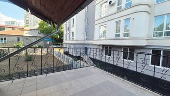 https://images.proimobil.md/MEwzSotIzNZc5PPIIb6alem4ktsgTCs0X2LSxbAwuNo/resize:fill:350:198:1/gravity:ce/bG9jYWw6Ly8vZXN0YXRlL2xyLzJhMGI2OGY3LTJkOTMtNDc2Yy1hOWViLTE3Zjg2MTBjOGRiOC5qcGVn