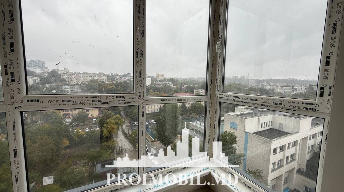 https://images.proimobil.md/MFBDw2olaAXyYyvLM0X9oTq_-VFRrV5ifRRZg0mbrKA/watermark:0.75:so:0:30:0.39/resize:fill:1460:816:1/gravity:ce/bG9jYWw6Ly8vZXN0YXRlL2xyL2E3MmVmYjRlLWEyMDEtNDlkYy05NTYwLTBmY2ZkOGU4NWI2OC5qcGVn