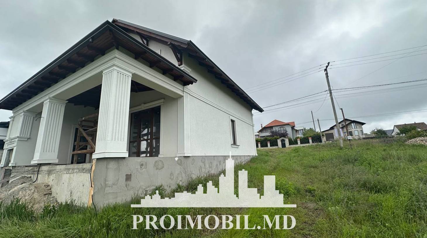 https://images.proimobil.md/MGDBa-jOtWnxkEK7FVTM_L63DAQoU0gcd-i6fpaSKU0/watermark:0.75:so:0:30:0.39/resize:fill:1460:816:1/gravity:ce/bG9jYWw6Ly8vZXN0YXRlL2xyL2QzMjVkNWE3LWUxZDYtNDU5Yi05NzUzLWE4YWVlNDdiYmYwOS5qcGVn