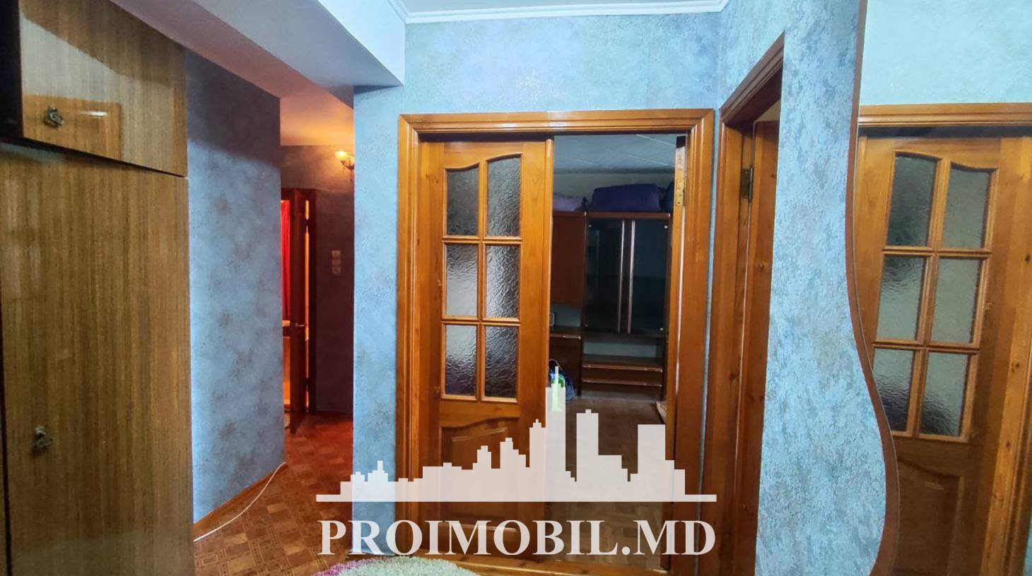 https://images.proimobil.md/MH1We4tjPpcHnphYXVg5C2WdAMeNIM8kRIBXQhYJoQk/watermark:0.75:so:0:30:0.39/resize:fill:1460:816:1/gravity:ce/bG9jYWw6Ly8vZXN0YXRlL2xyLzk0NzhjMjBkLWMyZTEtNDRjNS05YTZhLTlmZGZiYmE0YmUyNi5qcGVn