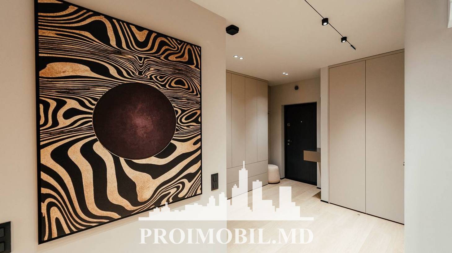 https://images.proimobil.md/MHMtVGmLRzvzV8j7loju9ZVOYhfIqwUQtVvtk0aAGU0/watermark:0.75:so:0:30:0.39/resize:fill:1460:816:1/gravity:ce/bG9jYWw6Ly8vZXN0YXRlL2xyLzY3M2M2MzNiLTQ2YjktNDQ0OC1hNjAzLWMyYjdlOTg5ZDcxNC5qcGVn
