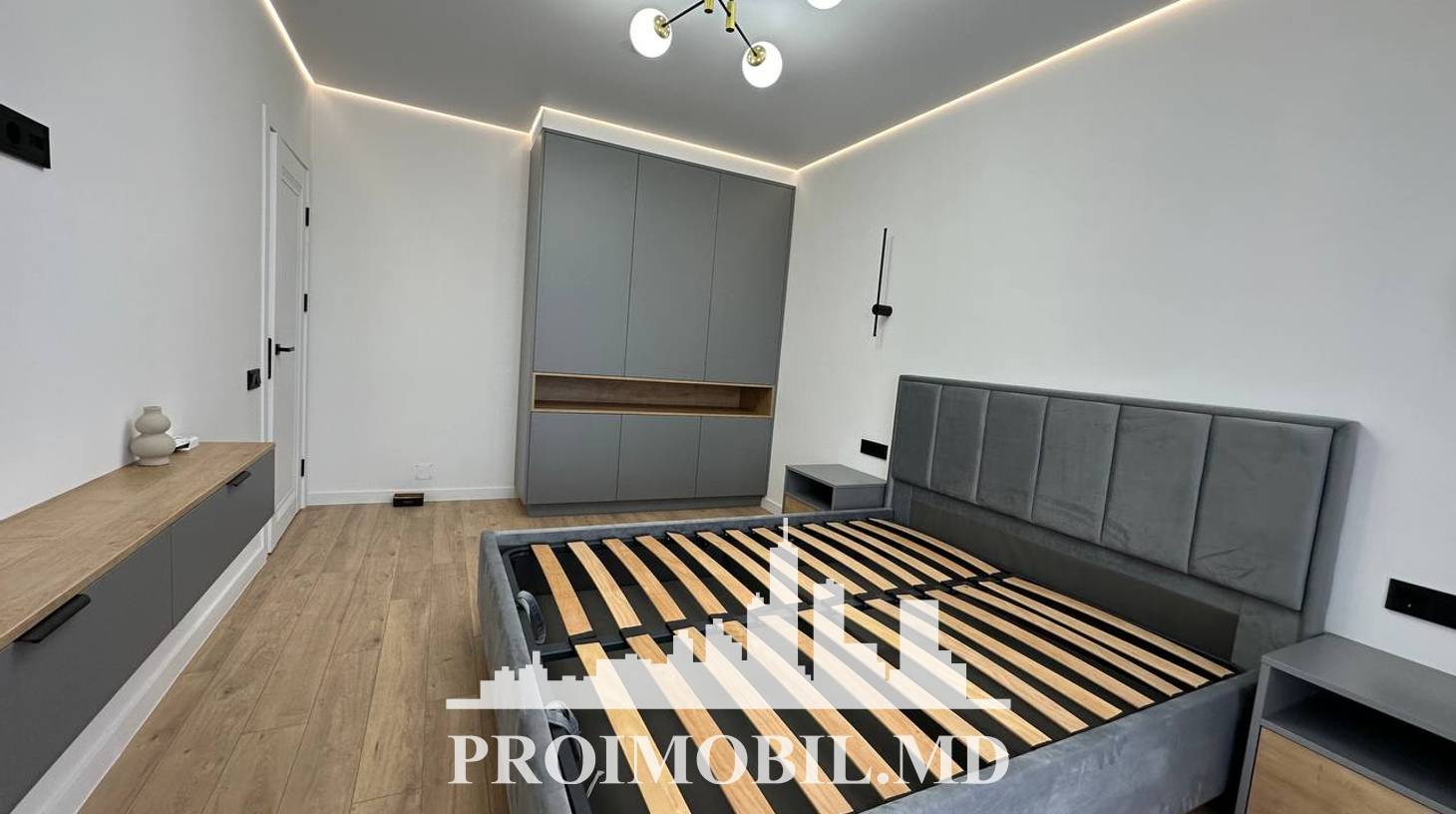 https://images.proimobil.md/MIiE2U0E8FI2FeKEk8VaUWTdEscWpAD2iVZXV3Xz2j4/watermark:0.75:so:0:30:0.39/resize:fill:1460:816:1/gravity:ce/bG9jYWw6Ly8vZXN0YXRlL2xyLzRhYTFmODVmLTk1ZTUtNGM0MS04NTUyLTVjNGRhMzhjZjM1ZC5qcGVn