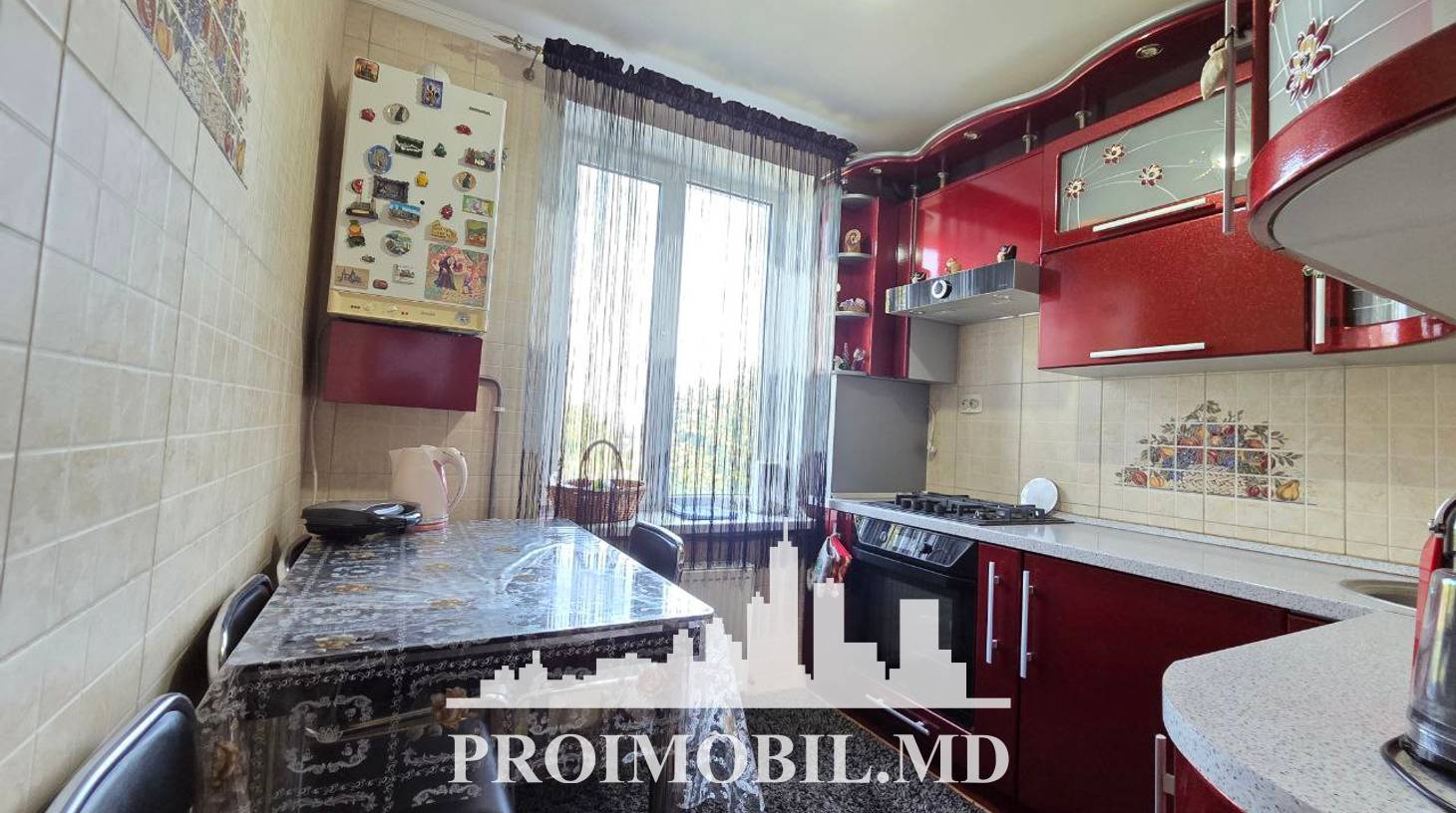 https://images.proimobil.md/MLh8dsMD7C5Lw2oJo-e-N2IchHIofUm3FtiyRf-n0_E/watermark:0.75:so:0:30:0.39/resize:fill:1460:816:1/gravity:ce/bG9jYWw6Ly8vZXN0YXRlL2xyLzhmYjc1MWQyLTA5ZDEtNDYyYy05NDM0LWUxOGE0N2U1MzViMi5qcGVn