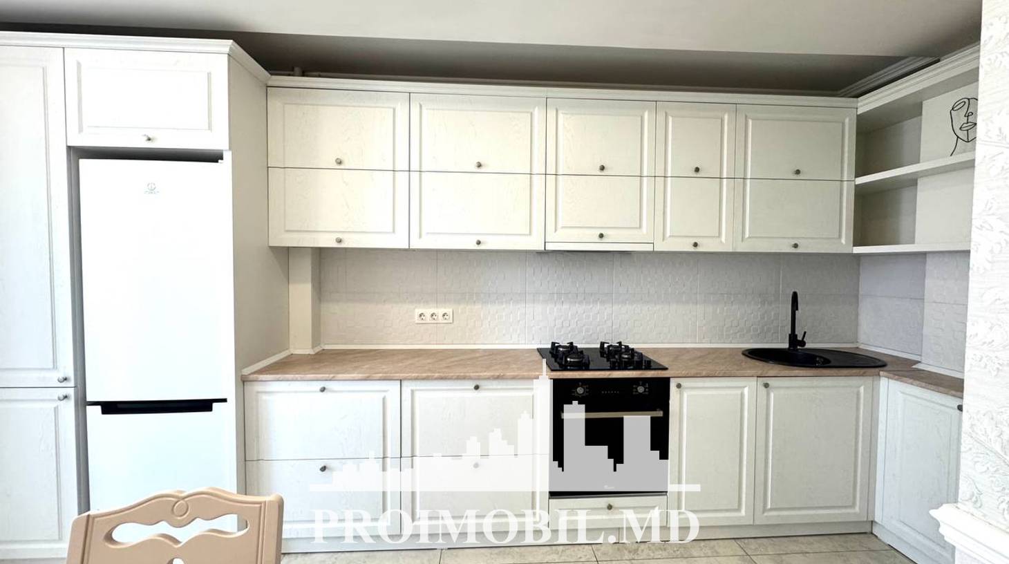 https://images.proimobil.md/MNteceUOiRB7vnQCGMgoh678Tl1m7hBzoACXncLxAwc/watermark:0.75:so:0:30:0.39/resize:fill:1460:816:1/gravity:ce/bG9jYWw6Ly8vZXN0YXRlL2xyLzI2ZjRkNjY3LTIzMmYtNGEwNy05MTJmLTQ1Mzg4NTRiYTIxYi5qcGVn