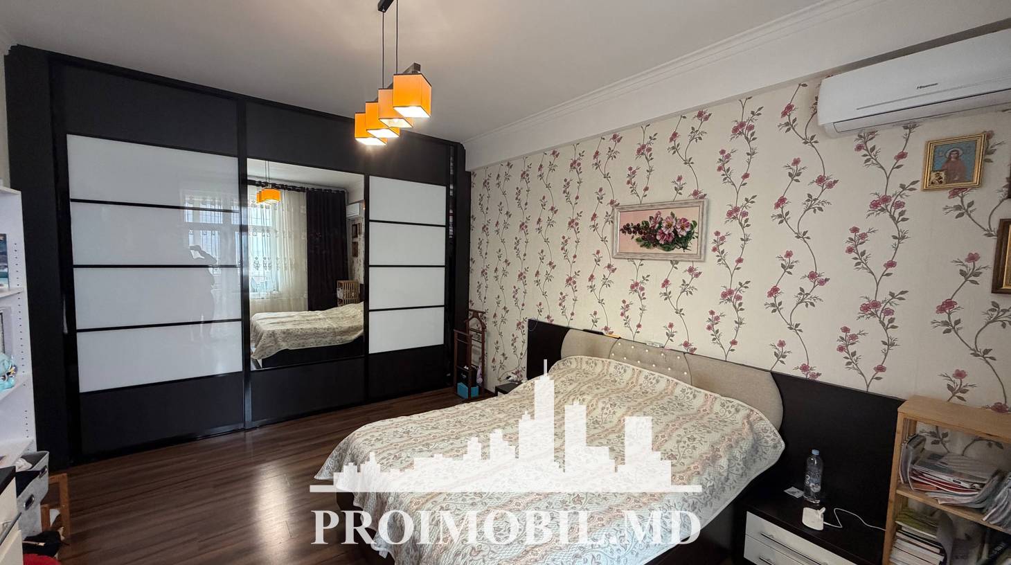 https://images.proimobil.md/MOQNA8quFiJax_S26miN3kEqza6DTLXhxRNygyL9-_0/watermark:0.75:so:0:30:0.39/resize:fill:1460:816:1/gravity:ce/bG9jYWw6Ly8vZXN0YXRlL2xyL2JlODIyMmFhLTY3ZmEtNDI2OC05ZmUwLWRjY2IwOTQzZWExMC5qcGVn