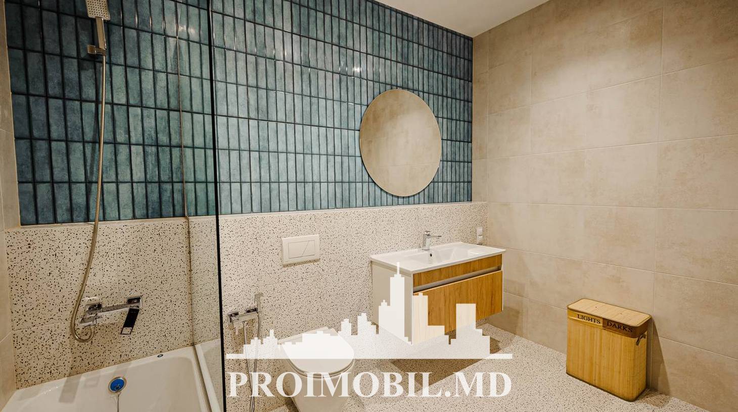 https://images.proimobil.md/MP3alGg8IDgJK3fIloHp1INjj-lK44wTAREDhwoH29E/watermark:0.75:so:0:30:0.39/resize:fill:1460:816:1/gravity:ce/bG9jYWw6Ly8vZXN0YXRlL2xyL2QwNDIwZjg4LTExMjktNDY4Zi04NDUwLTMzZDRkZjkyNTAxZC5qcGVn
