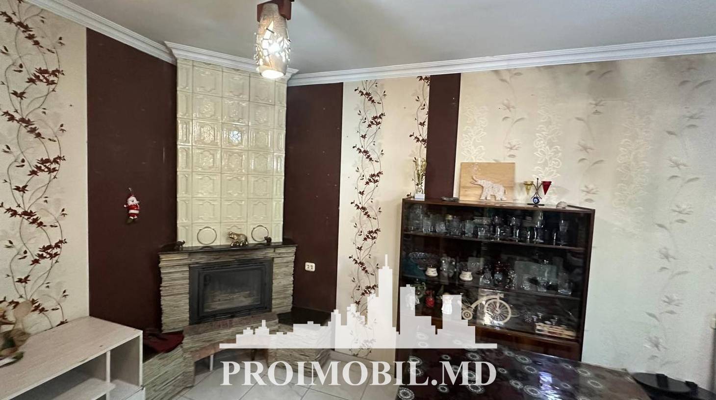 https://images.proimobil.md/MQ8jFx4Ivg0qi_PudNLNB3vUshwO5l0wNw6AMlMOxcw/watermark:0.75:so:0:30:0.39/resize:fill:1460:816:1/gravity:ce/bG9jYWw6Ly8vZXN0YXRlL2xyLzQ4NzZiN2E2LWM0YzEtNDg2Yy05ZjU5LTZmNzcyMzQxODU3Yi5qcGVn