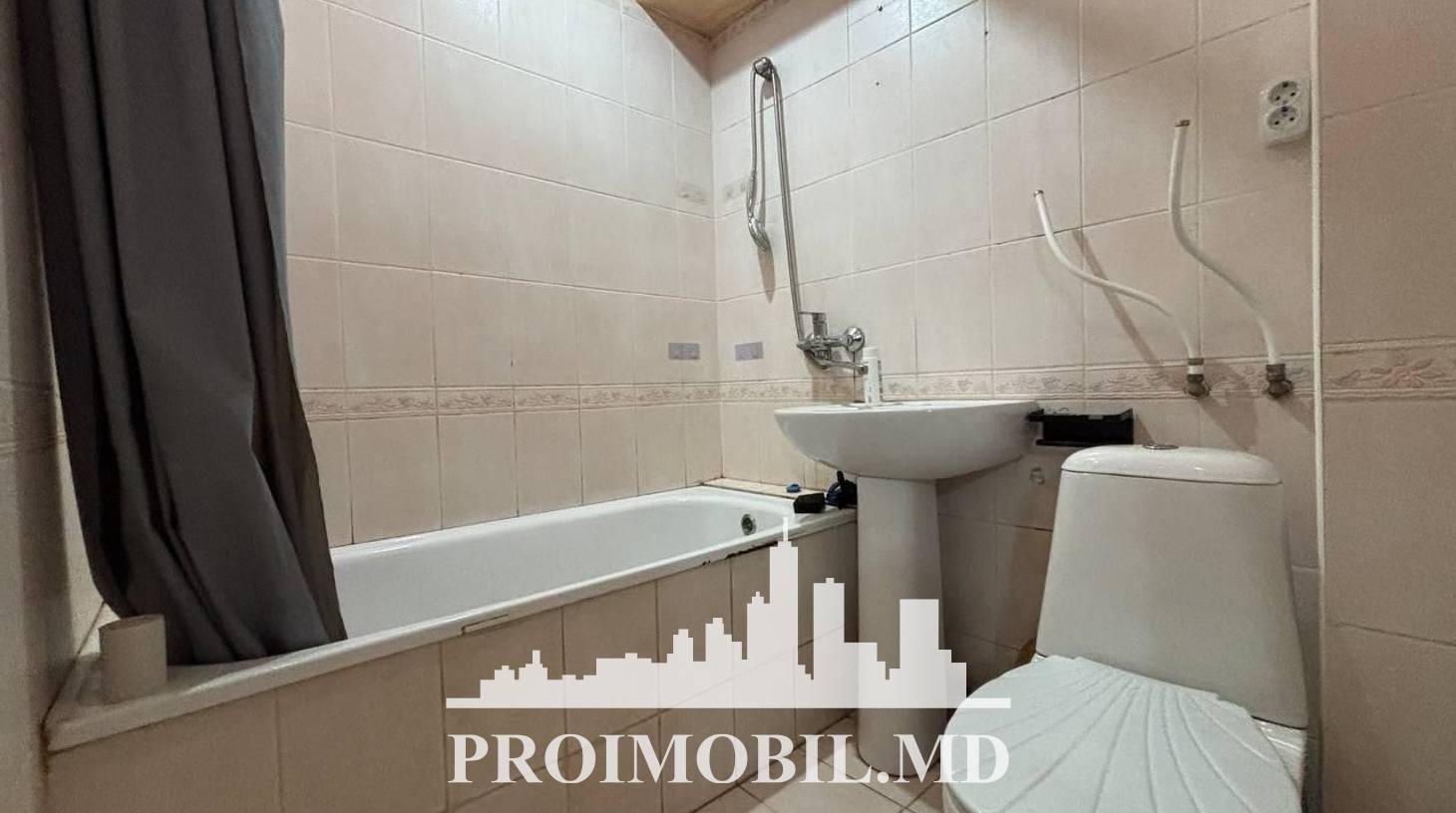 https://images.proimobil.md/MTj0wkqHJ3q05x0TcwYkyTr1K3nBOnrHltuYtw3kgTk/watermark:0.75:so:0:30:0.39/resize:fill:1460:816:1/gravity:ce/bG9jYWw6Ly8vZXN0YXRlL2xyLzMyYWE0OGRmLWVlOTYtNDczZS05MDUwLWYxYmM3MDY5YWZhNy5qcGVn